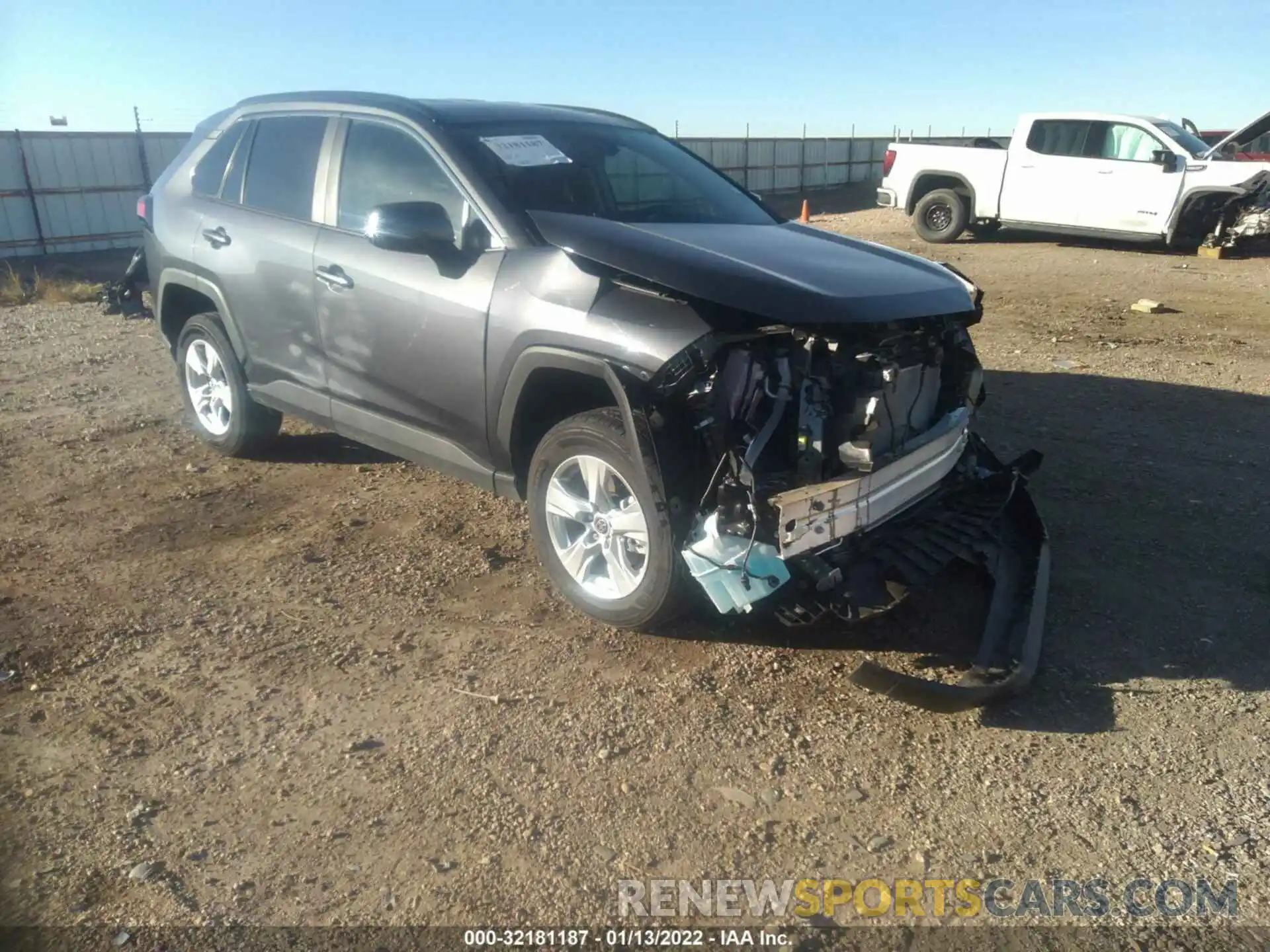 1 Photograph of a damaged car 2T3W1RFV5MW166580 TOYOTA RAV4 2021