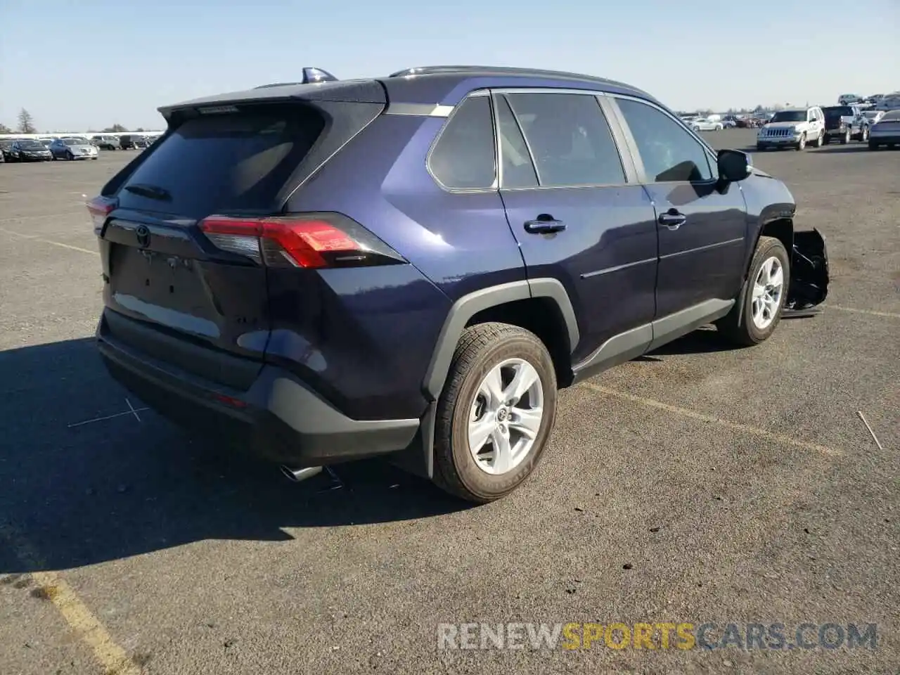 4 Photograph of a damaged car 2T3W1RFV5MW166725 TOYOTA RAV4 2021