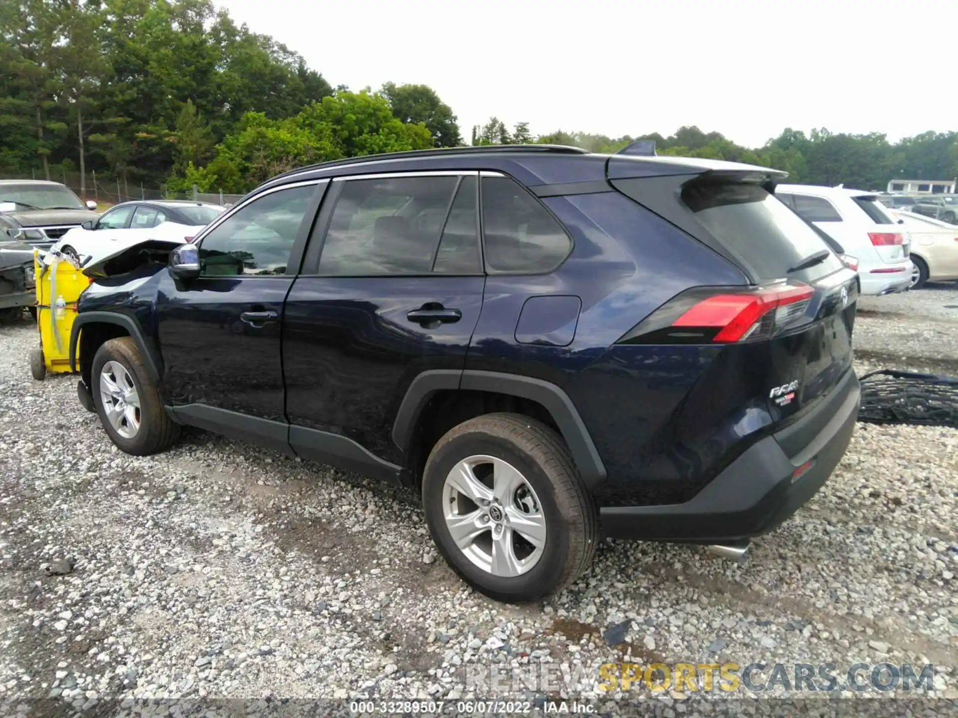 3 Photograph of a damaged car 2T3W1RFV5MW177238 TOYOTA RAV4 2021