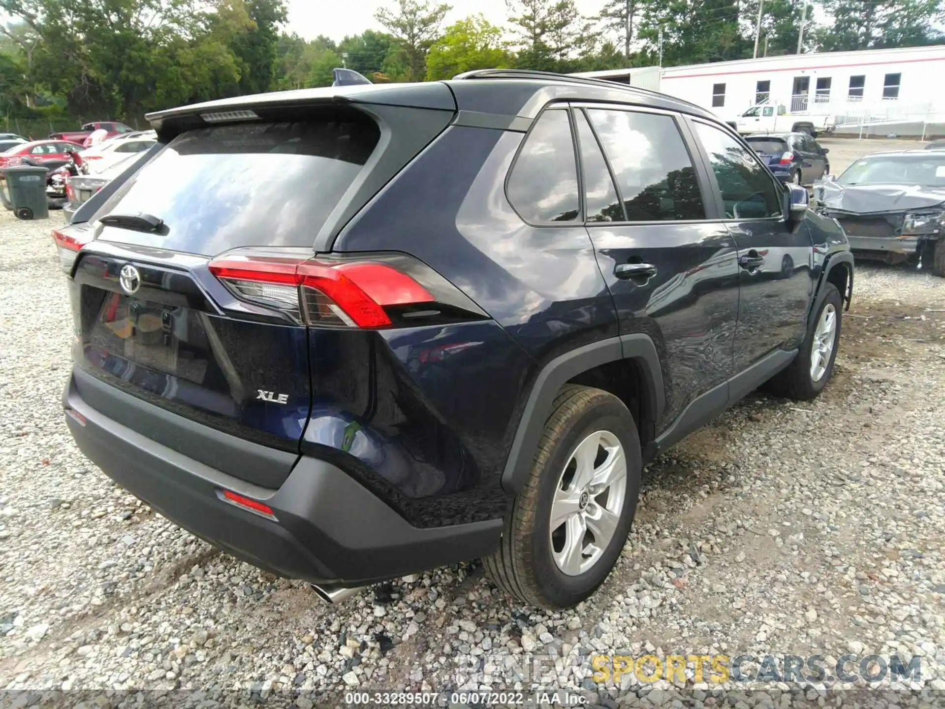 4 Photograph of a damaged car 2T3W1RFV5MW177238 TOYOTA RAV4 2021