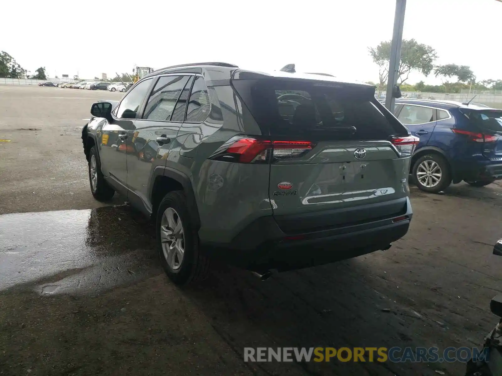 3 Photograph of a damaged car 2T3W1RFV6MC087646 TOYOTA RAV4 2021