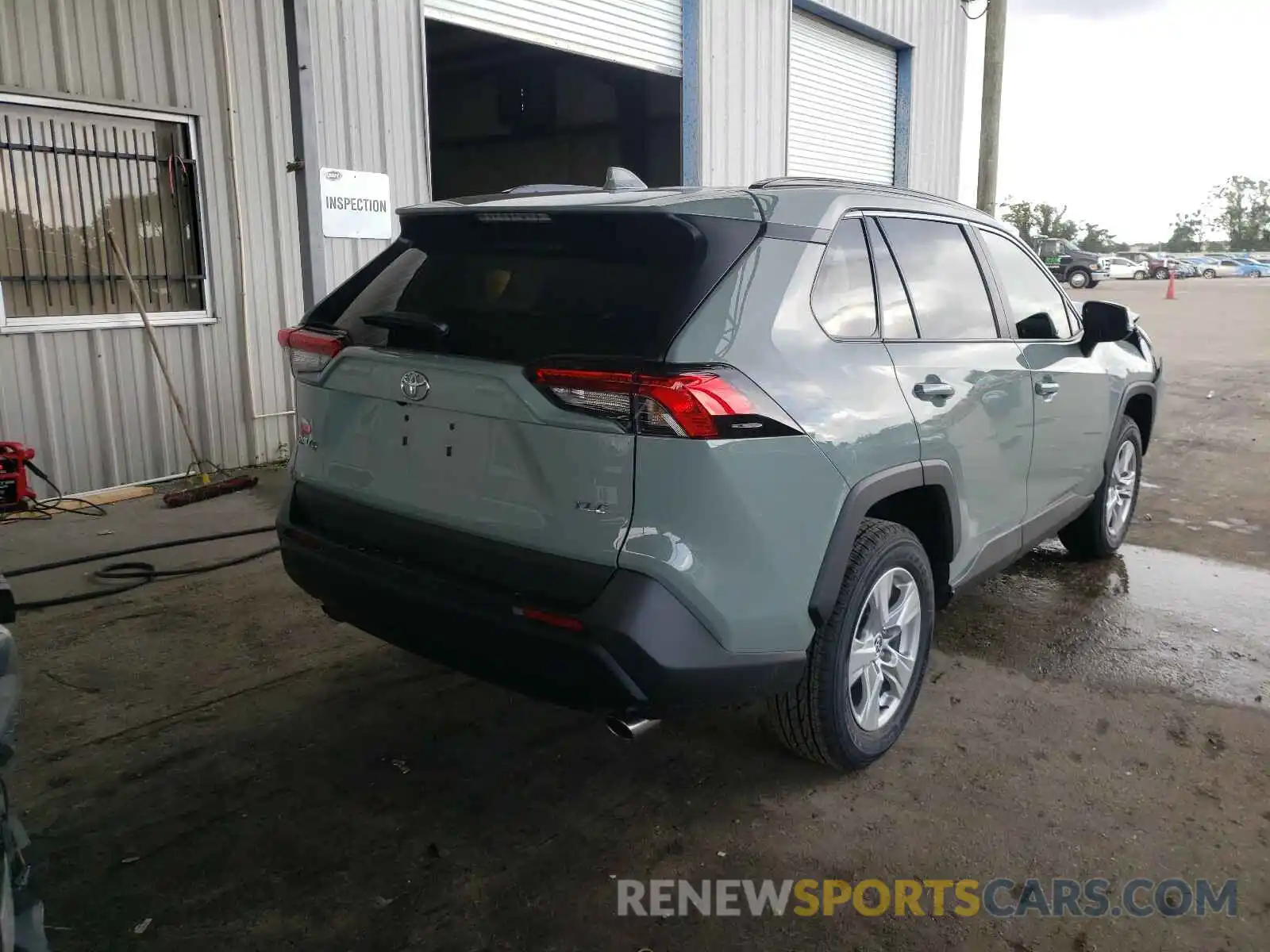 4 Photograph of a damaged car 2T3W1RFV6MC087646 TOYOTA RAV4 2021