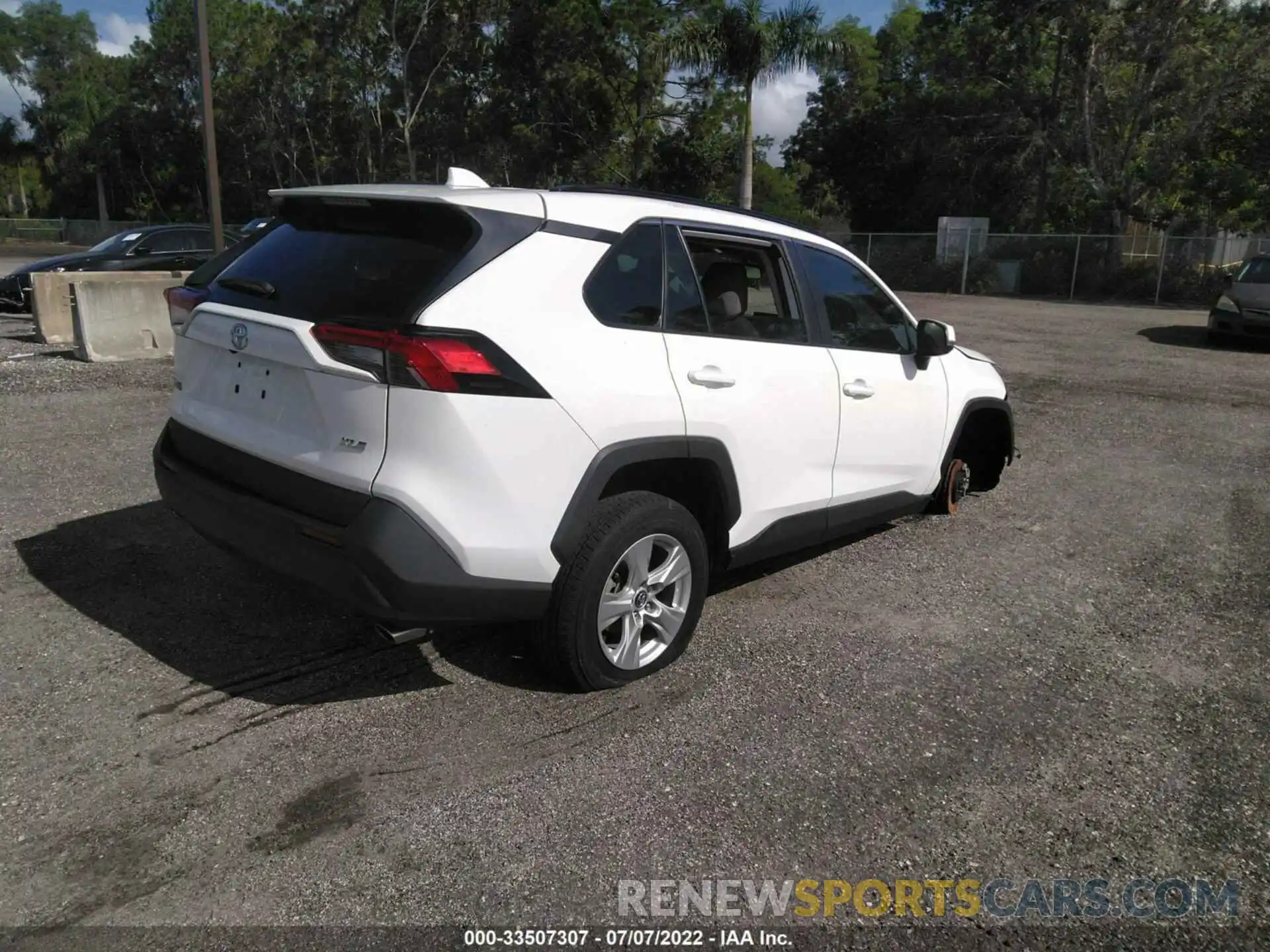 4 Фотография поврежденного автомобиля 2T3W1RFV6MC090398 TOYOTA RAV4 2021