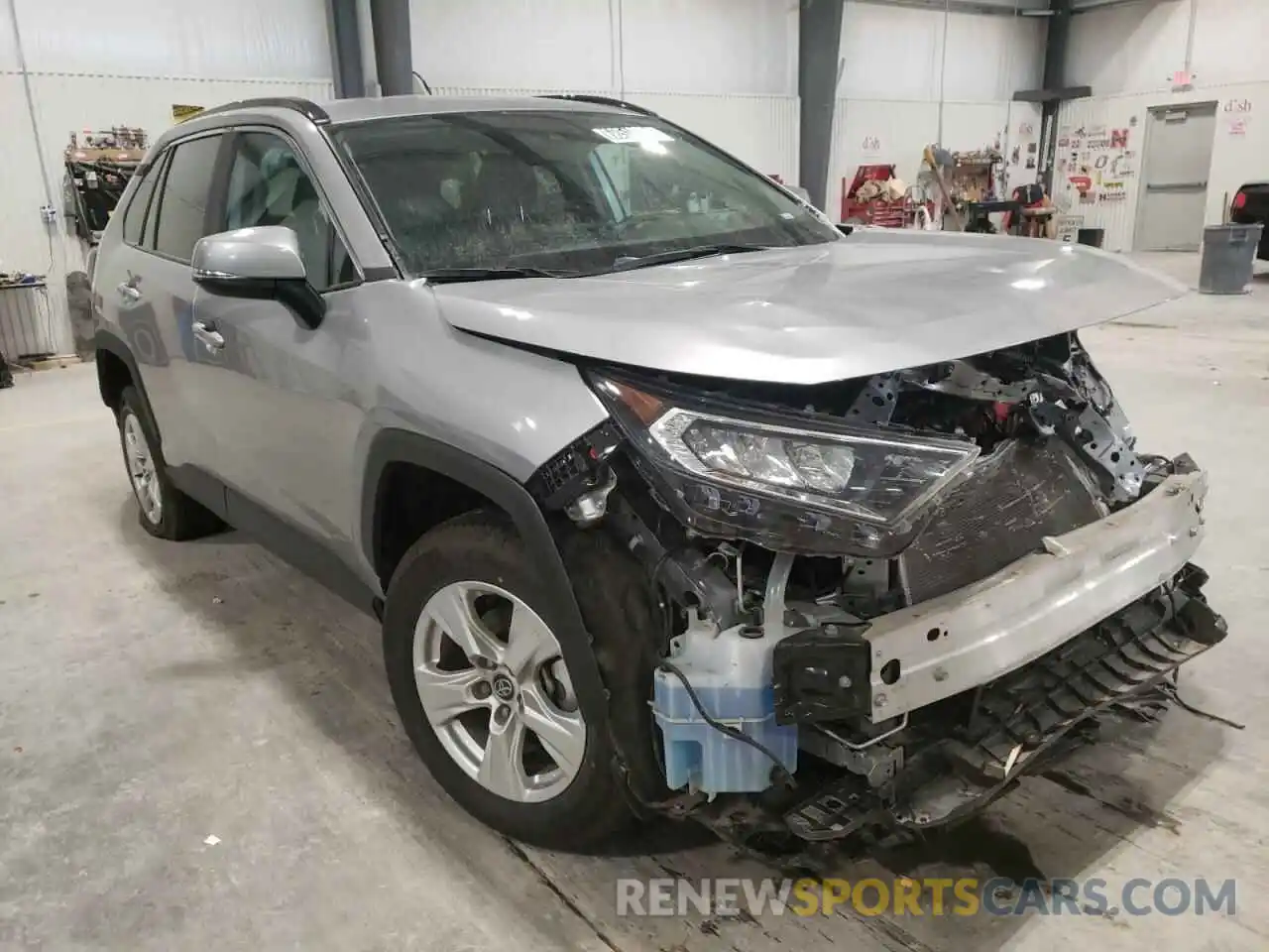 1 Photograph of a damaged car 2T3W1RFV6MC095584 TOYOTA RAV4 2021