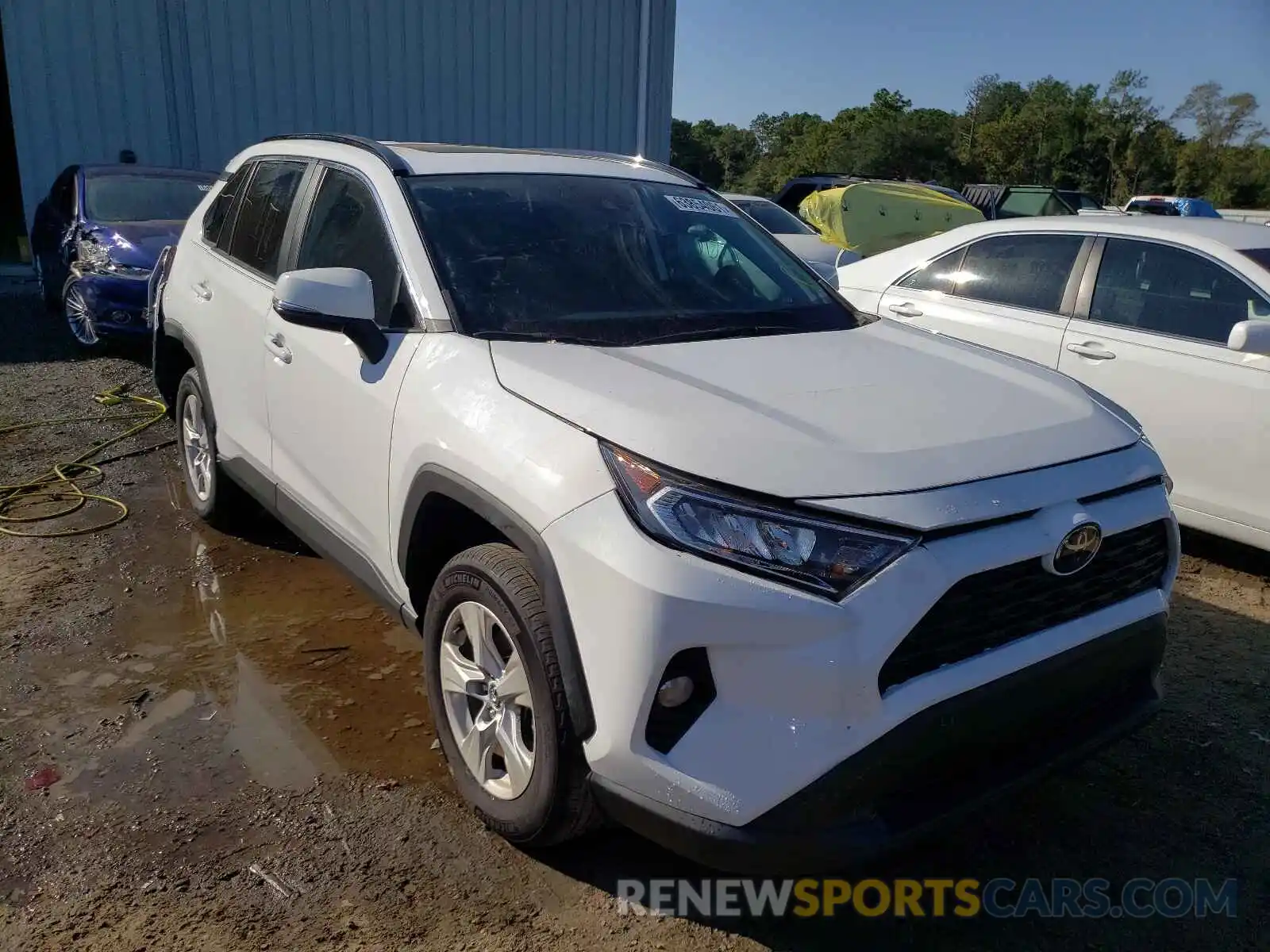 1 Photograph of a damaged car 2T3W1RFV6MC100590 TOYOTA RAV4 2021