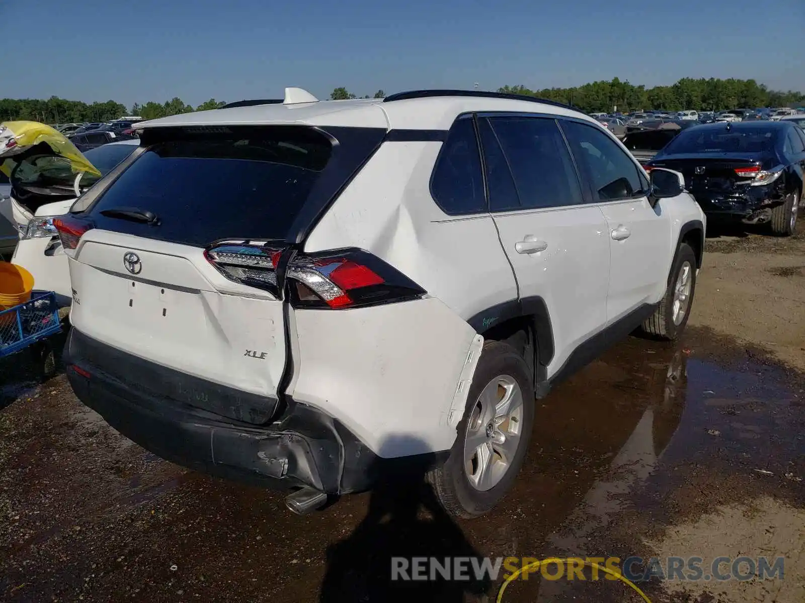 4 Photograph of a damaged car 2T3W1RFV6MC100590 TOYOTA RAV4 2021