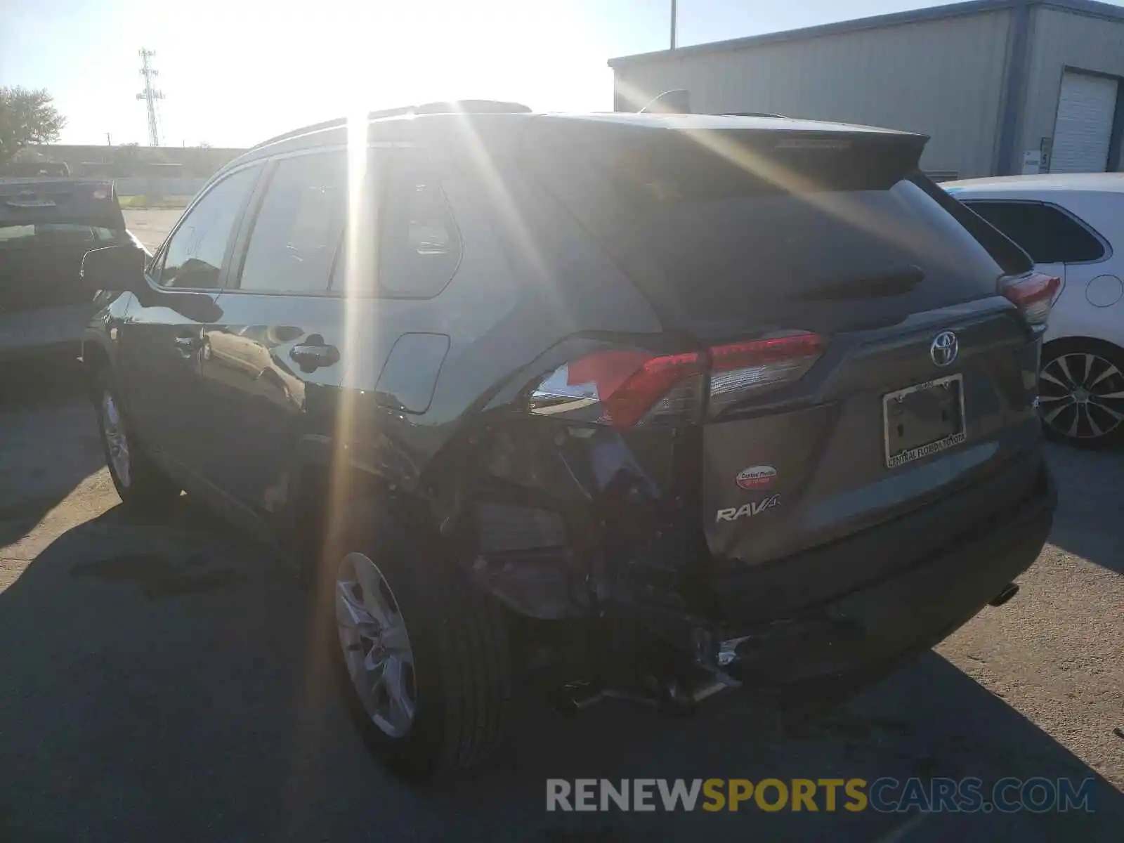 3 Photograph of a damaged car 2T3W1RFV6MC105417 TOYOTA RAV4 2021