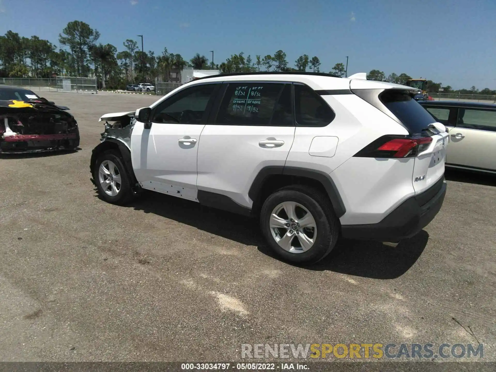 3 Photograph of a damaged car 2T3W1RFV6MC106244 TOYOTA RAV4 2021