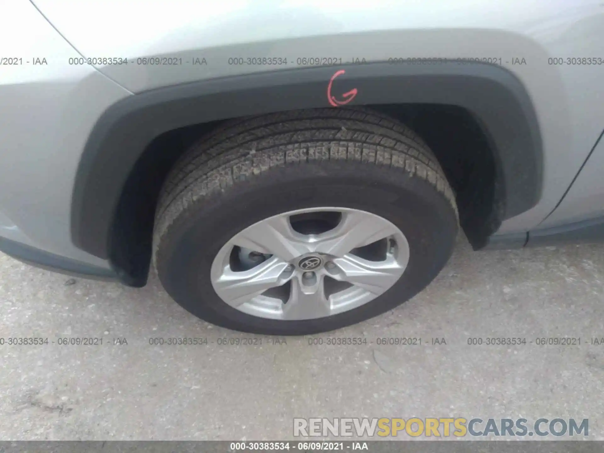 12 Photograph of a damaged car 2T3W1RFV6MC111346 TOYOTA RAV4 2021