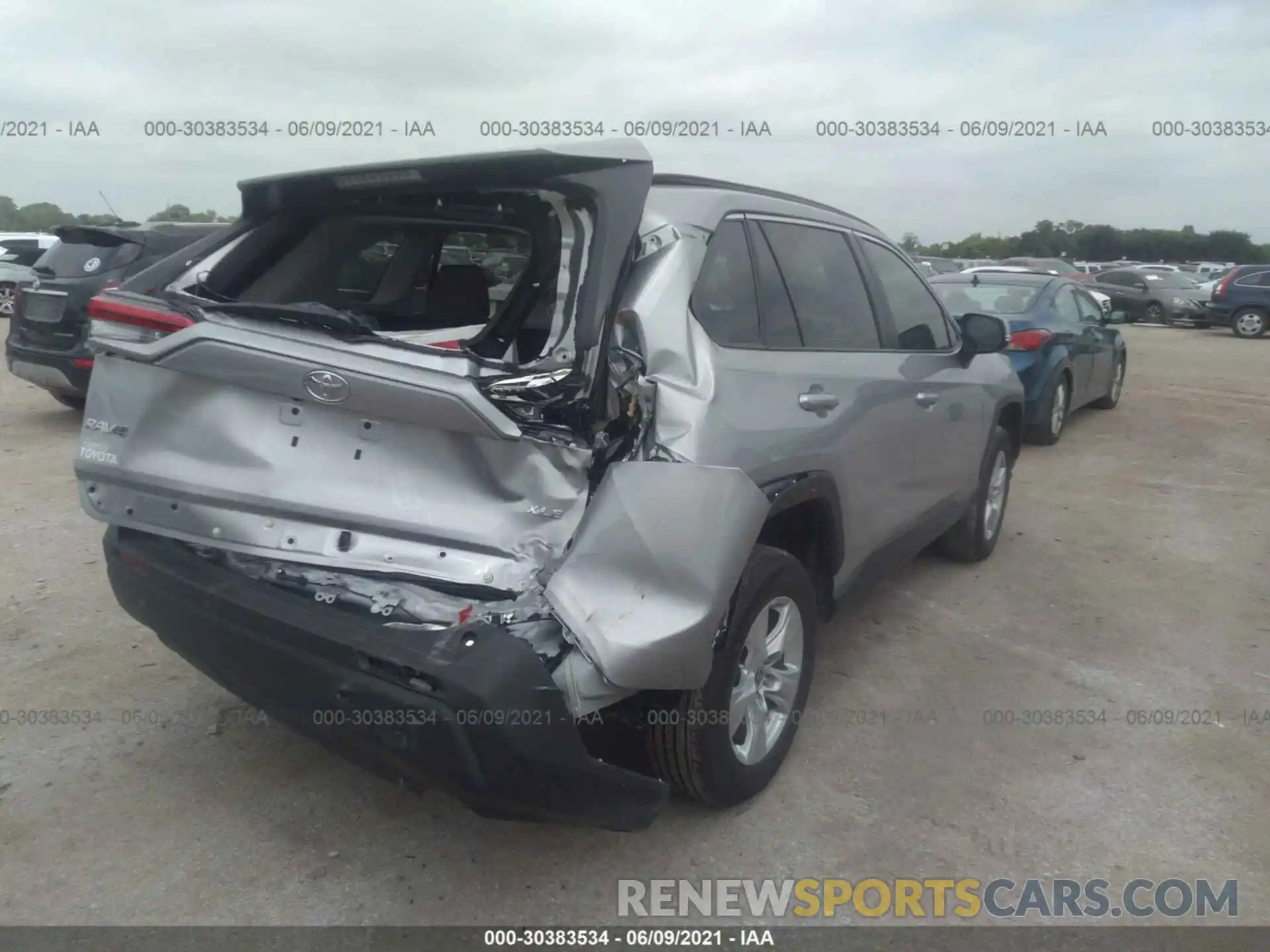 6 Photograph of a damaged car 2T3W1RFV6MC111346 TOYOTA RAV4 2021