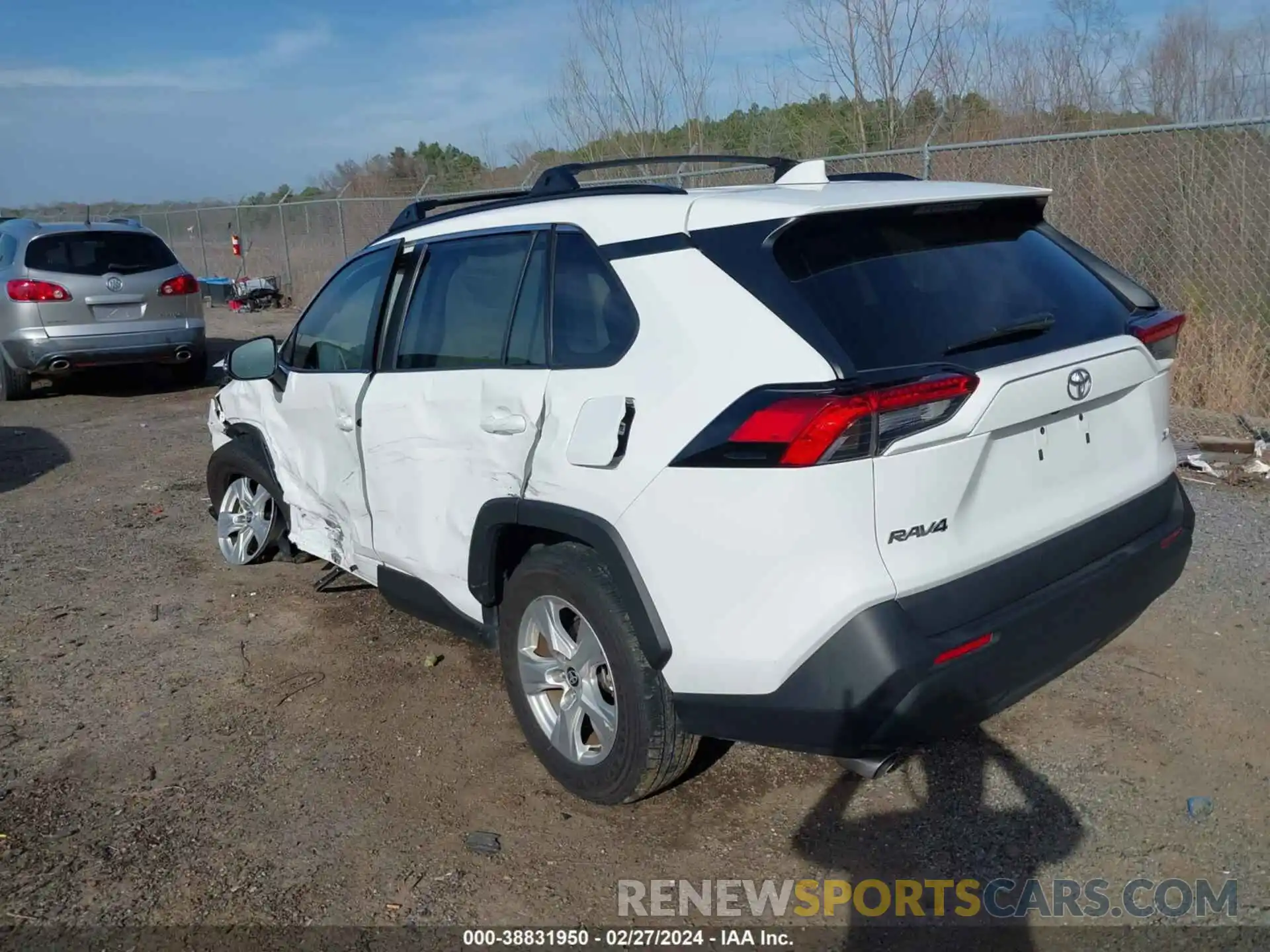 3 Photograph of a damaged car 2T3W1RFV6MC113825 TOYOTA RAV4 2021