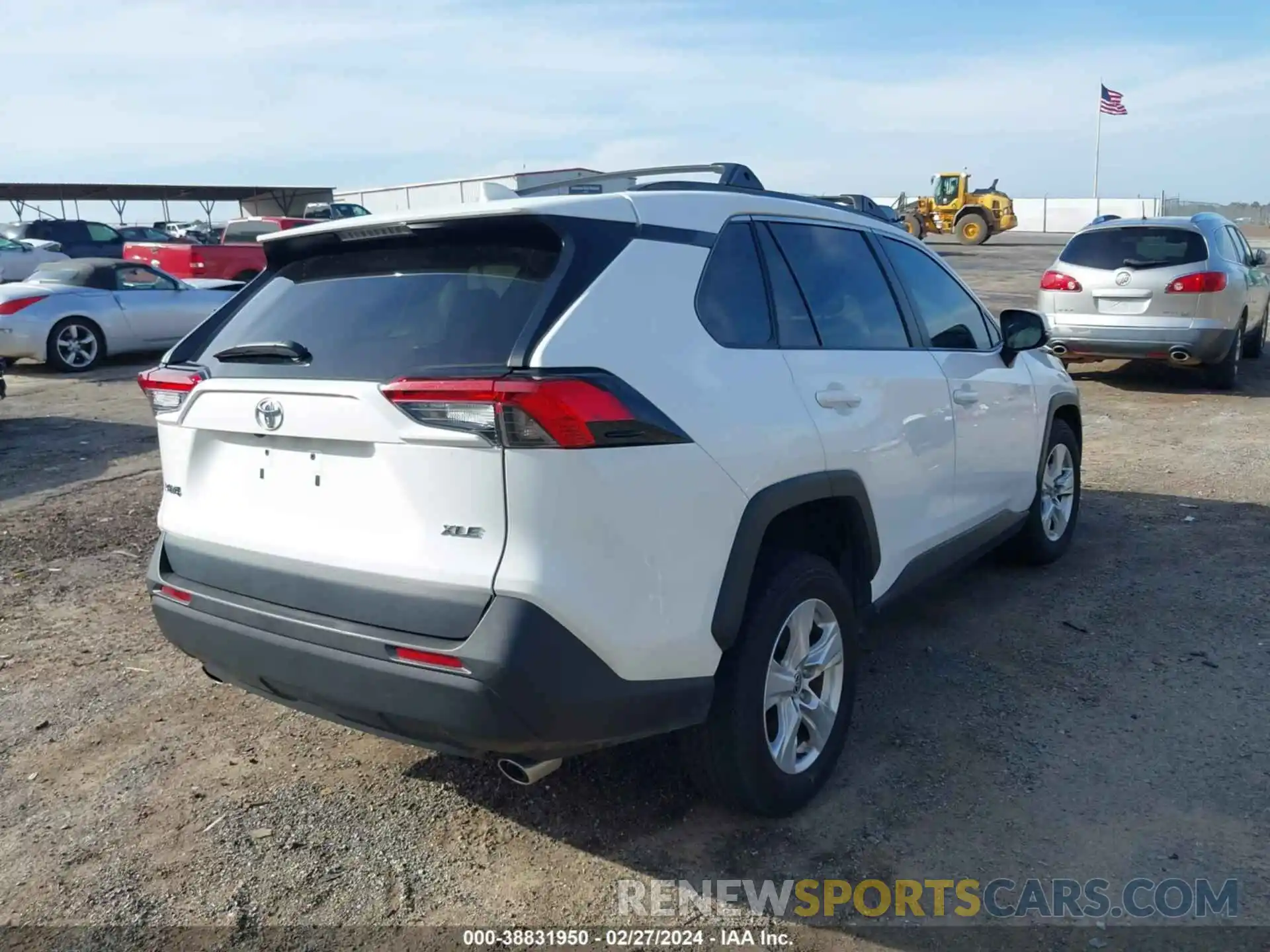 4 Photograph of a damaged car 2T3W1RFV6MC113825 TOYOTA RAV4 2021