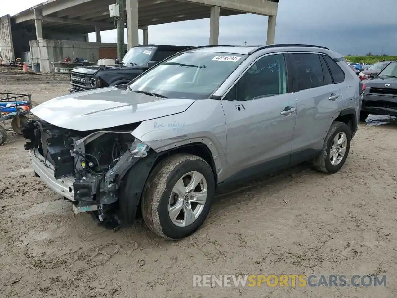 1 Photograph of a damaged car 2T3W1RFV6MC126283 TOYOTA RAV4 2021