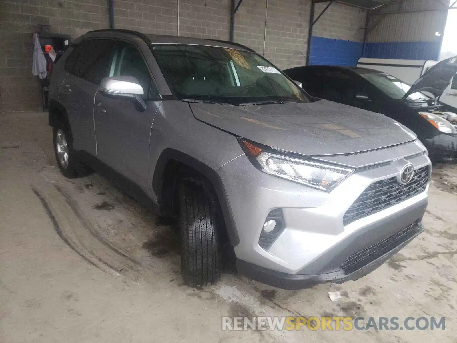 1 Photograph of a damaged car 2T3W1RFV6MC130219 TOYOTA RAV4 2021