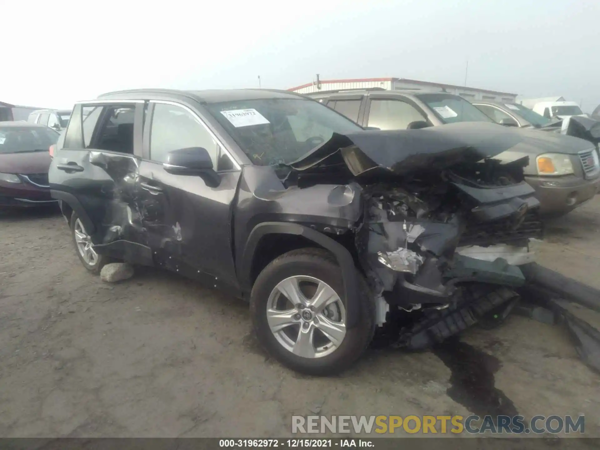 1 Photograph of a damaged car 2T3W1RFV6MC141060 TOYOTA RAV4 2021