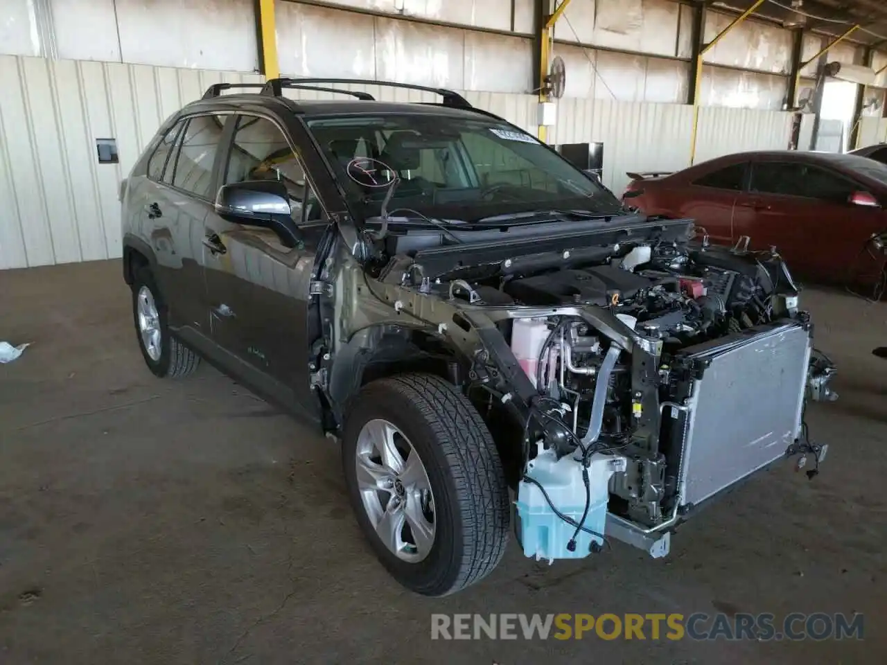 1 Photograph of a damaged car 2T3W1RFV6MC146811 TOYOTA RAV4 2021