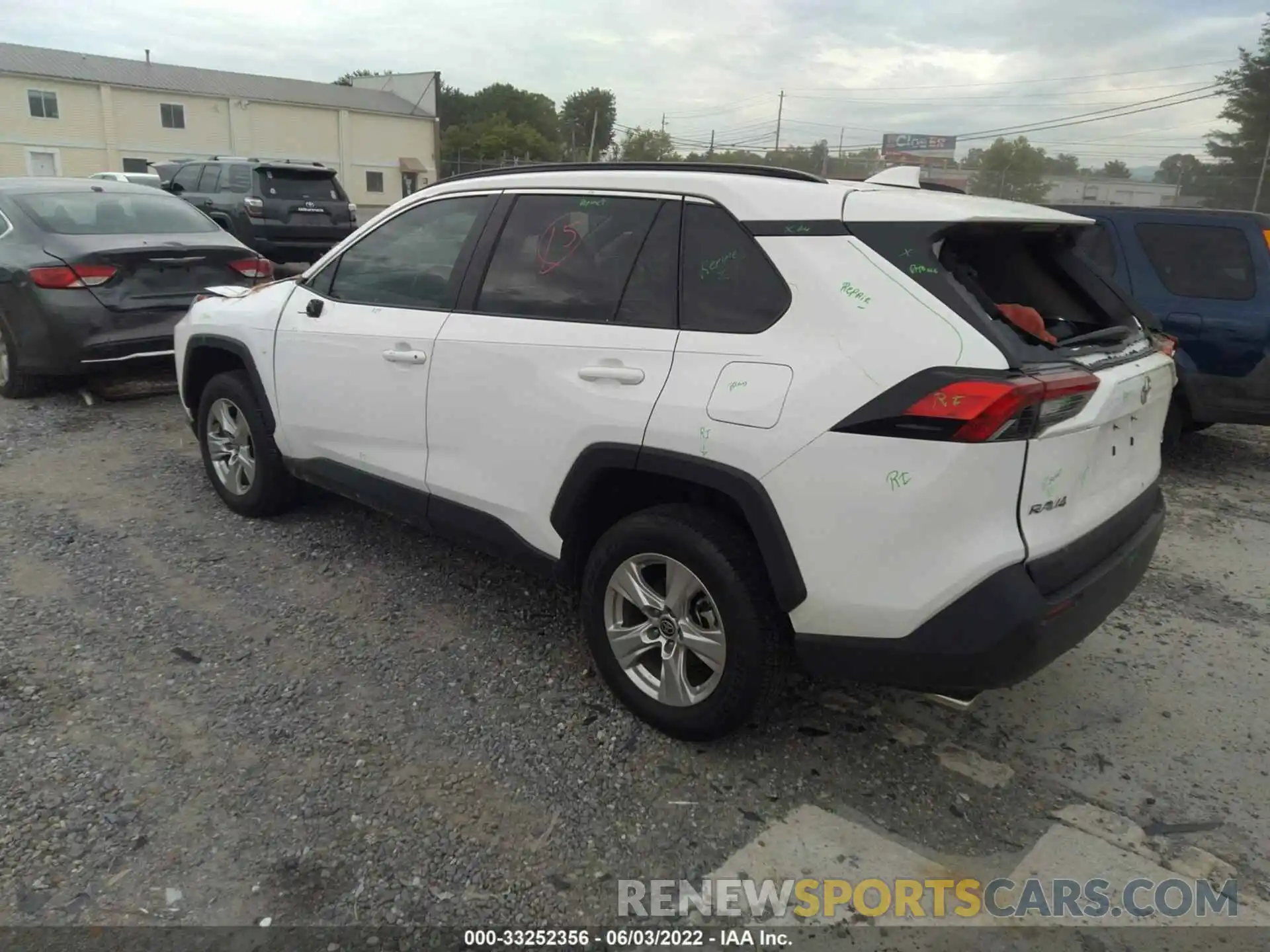 3 Photograph of a damaged car 2T3W1RFV6MC158165 TOYOTA RAV4 2021