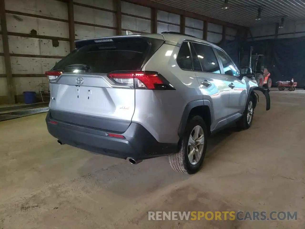 4 Photograph of a damaged car 2T3W1RFV6MW107313 TOYOTA RAV4 2021