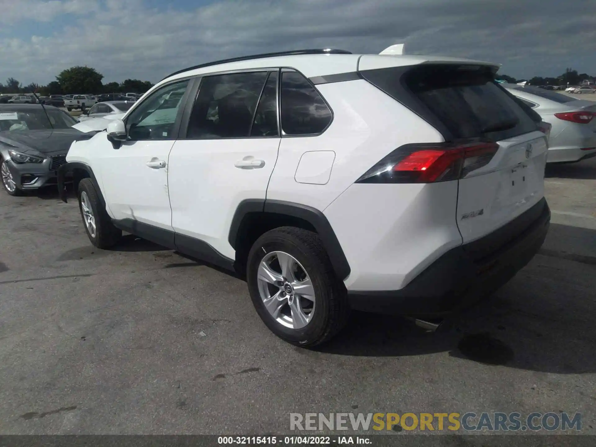 3 Photograph of a damaged car 2T3W1RFV6MW113869 TOYOTA RAV4 2021