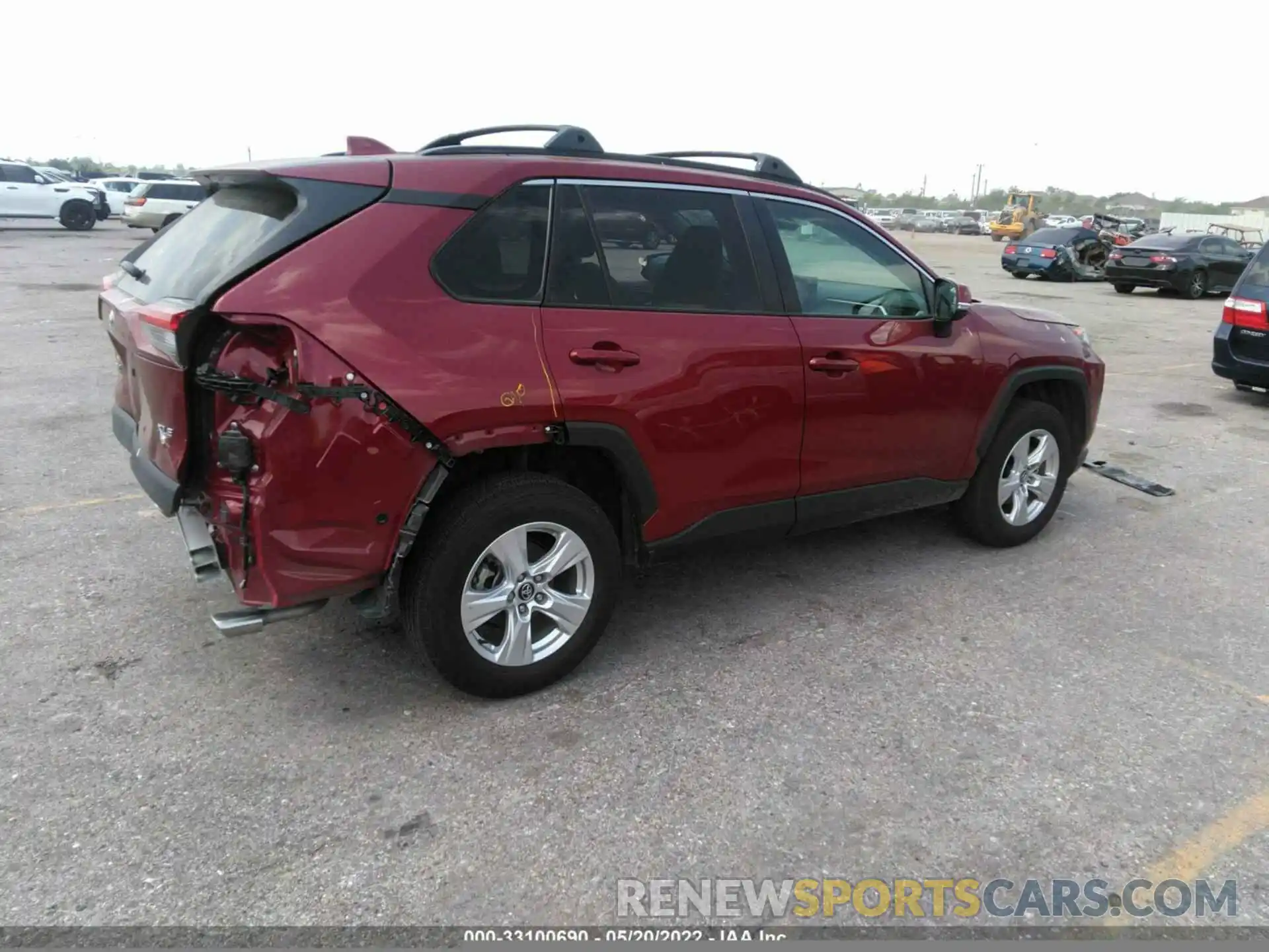 4 Photograph of a damaged car 2T3W1RFV6MW114276 TOYOTA RAV4 2021