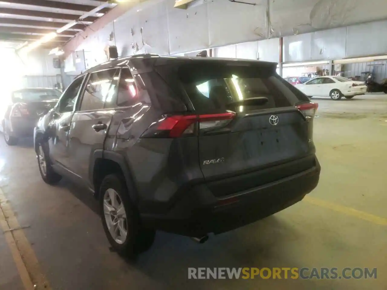 3 Photograph of a damaged car 2T3W1RFV6MW115640 TOYOTA RAV4 2021