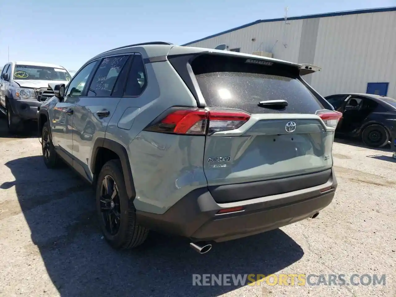 3 Photograph of a damaged car 2T3W1RFV6MW117033 TOYOTA RAV4 2021