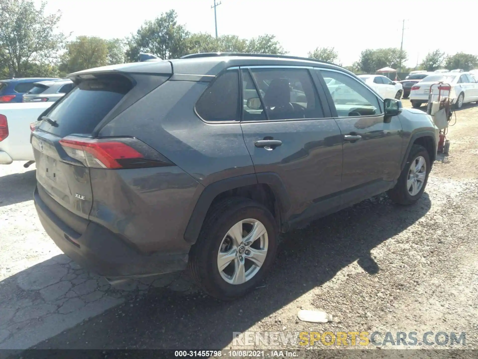 4 Photograph of a damaged car 2T3W1RFV6MW117162 TOYOTA RAV4 2021