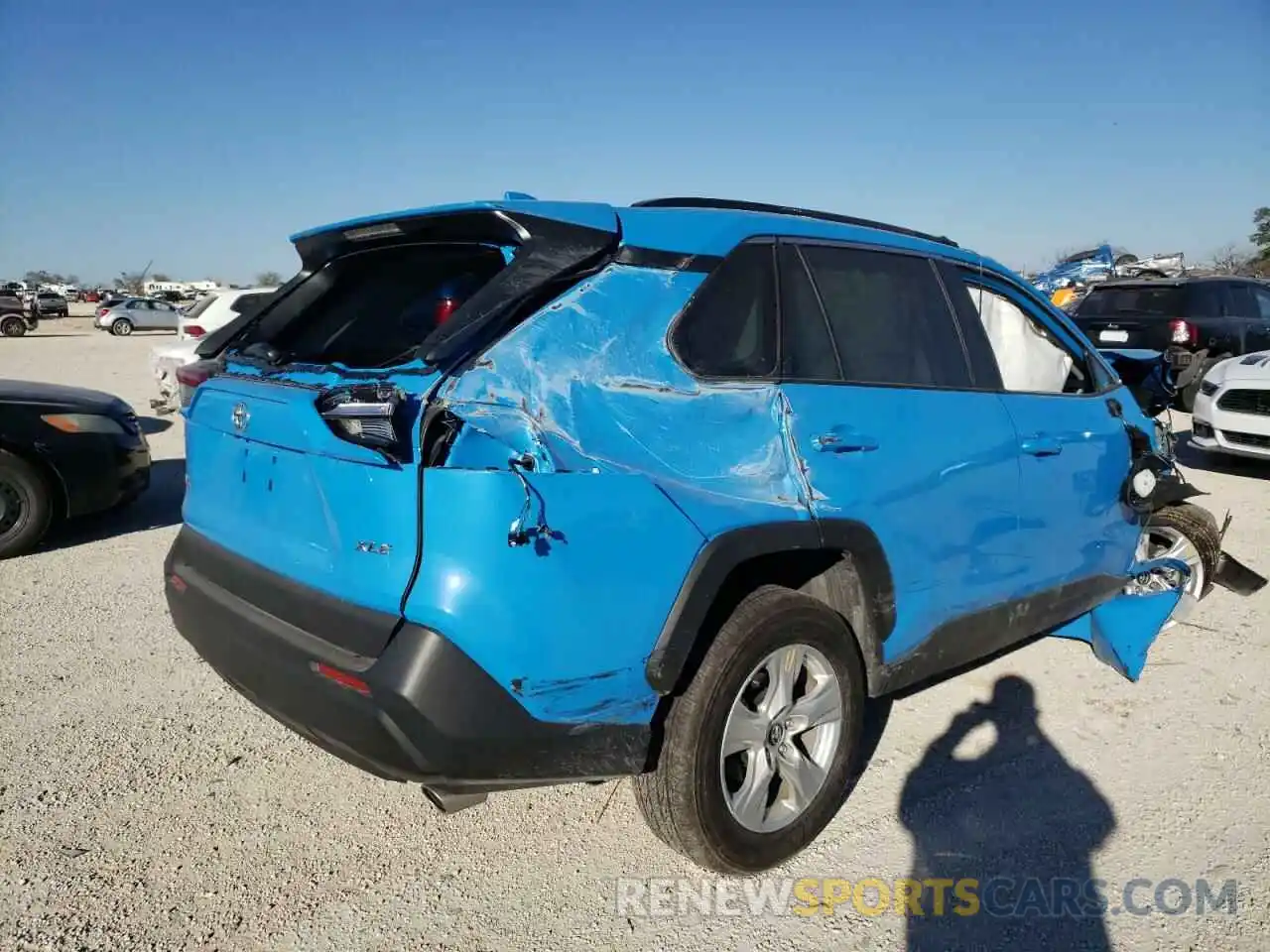 4 Photograph of a damaged car 2T3W1RFV6MW123429 TOYOTA RAV4 2021