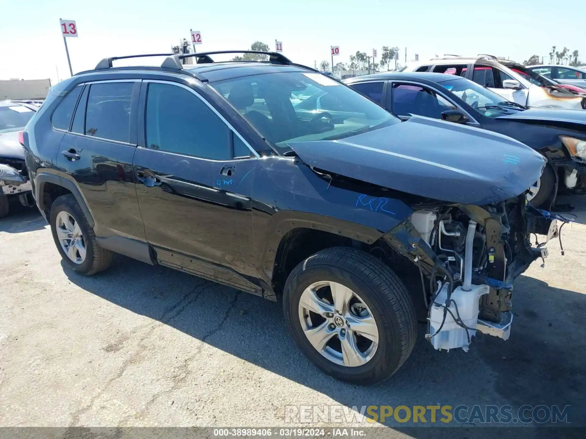 1 Photograph of a damaged car 2T3W1RFV6MW128064 TOYOTA RAV4 2021