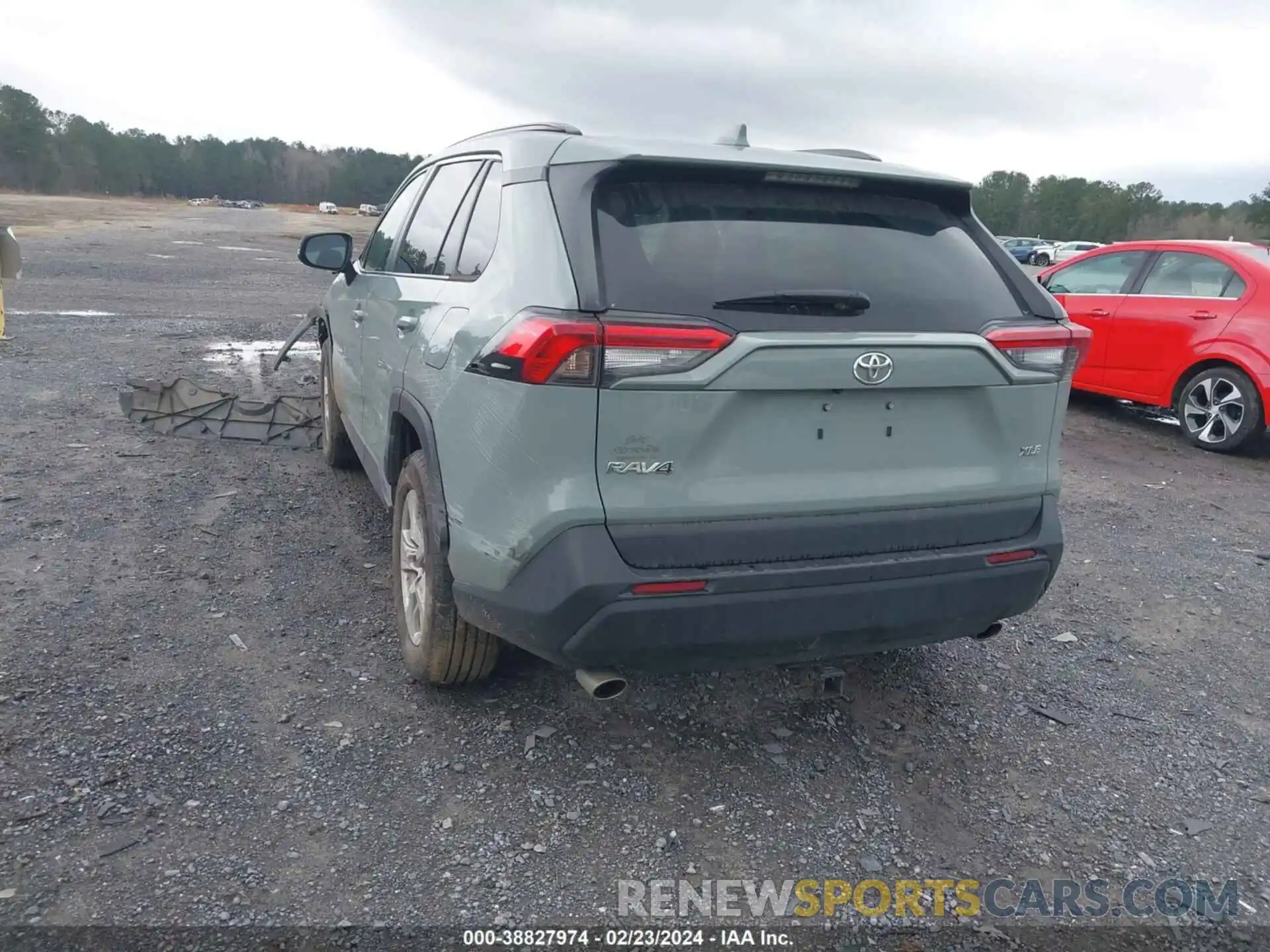 17 Photograph of a damaged car 2T3W1RFV6MW129084 TOYOTA RAV4 2021