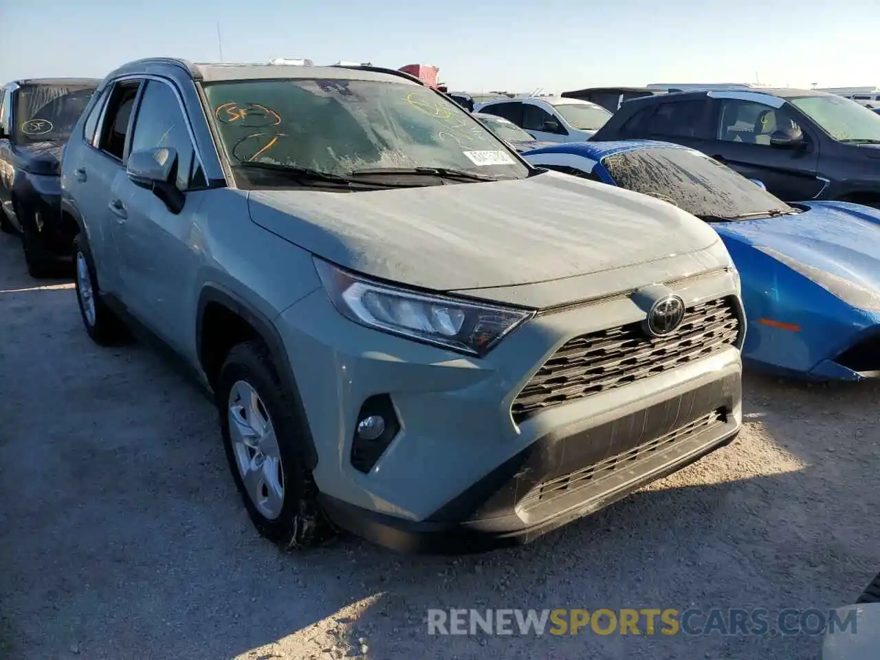 1 Photograph of a damaged car 2T3W1RFV6MW129229 TOYOTA RAV4 2021