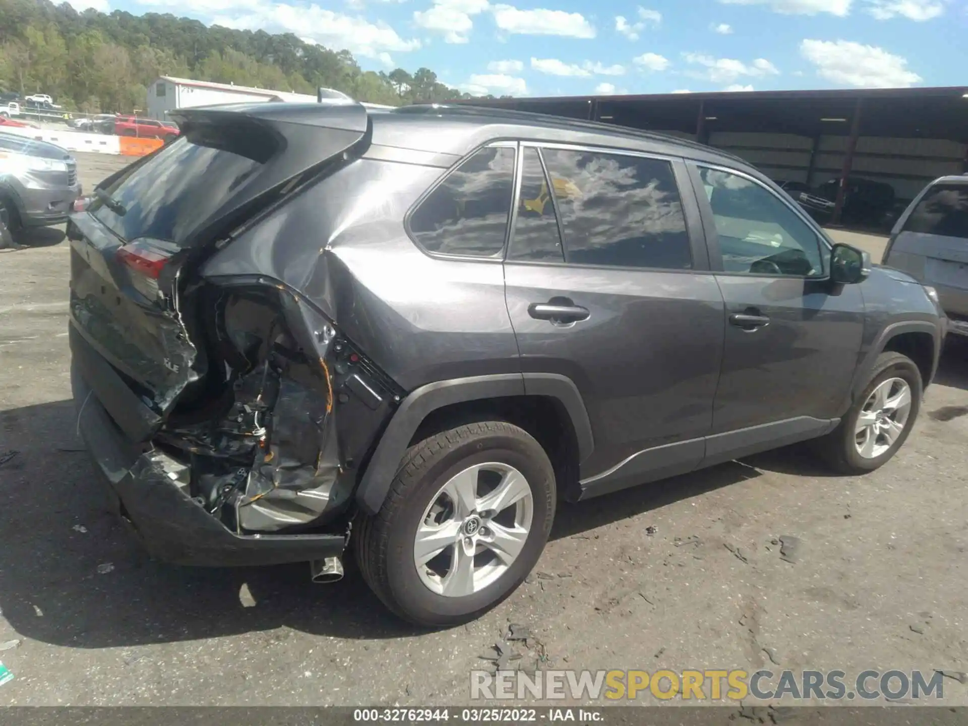 4 Photograph of a damaged car 2T3W1RFV6MW131420 TOYOTA RAV4 2021