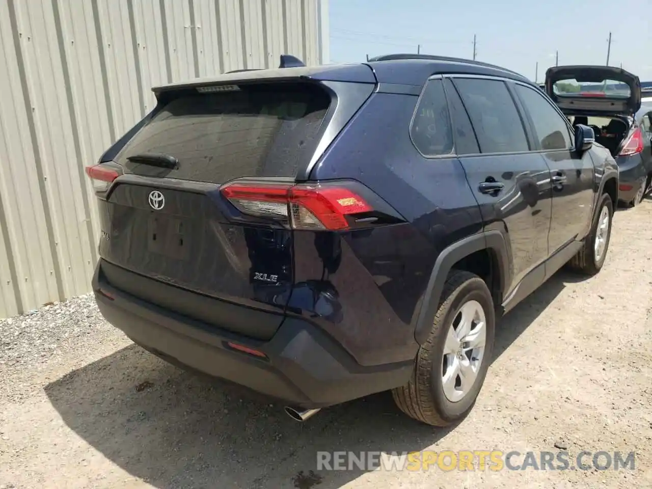 4 Photograph of a damaged car 2T3W1RFV6MW138030 TOYOTA RAV4 2021