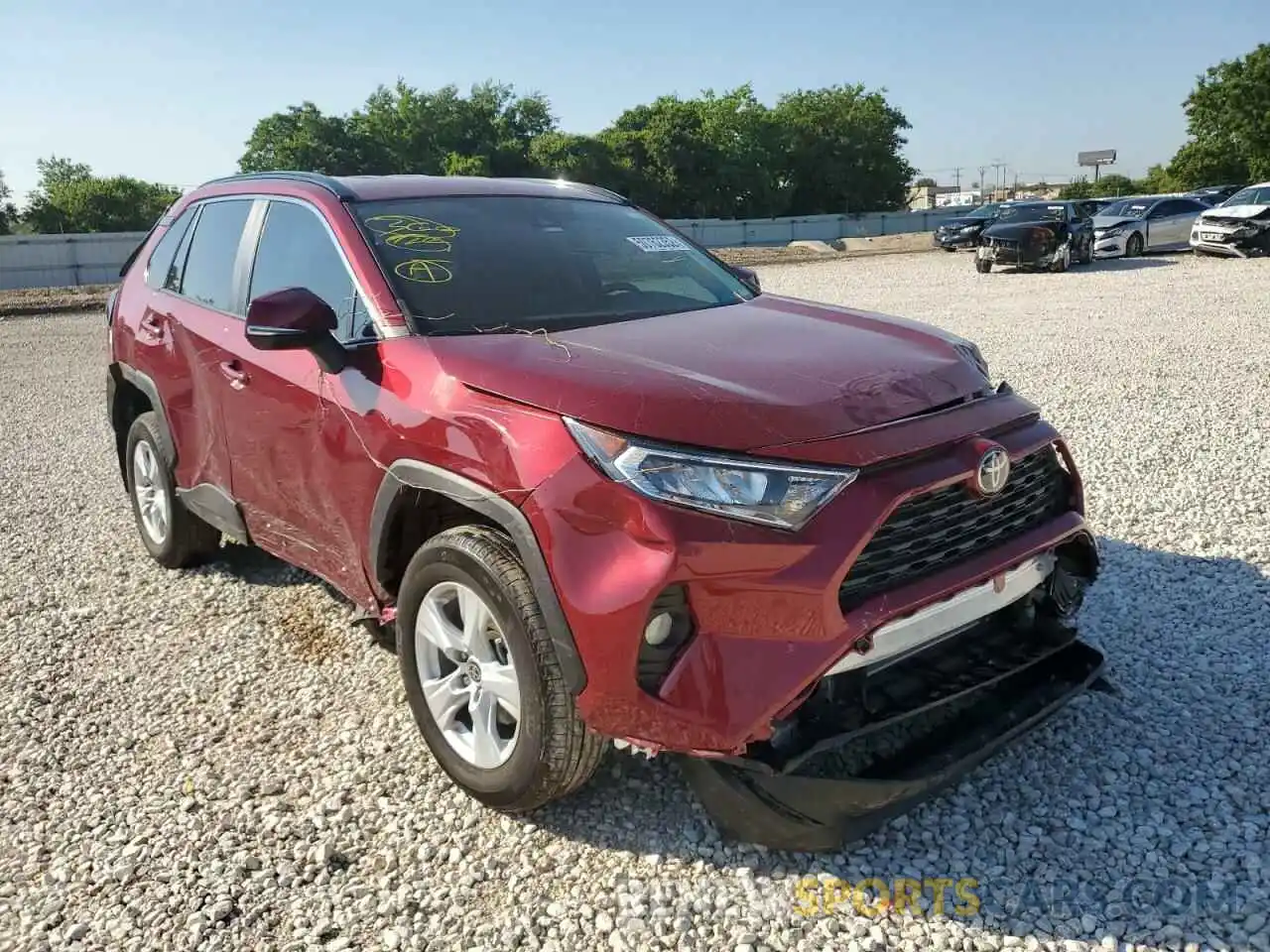 1 Photograph of a damaged car 2T3W1RFV6MW166927 TOYOTA RAV4 2021