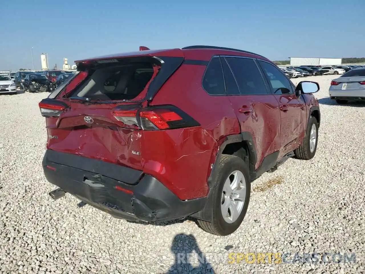 4 Photograph of a damaged car 2T3W1RFV6MW166927 TOYOTA RAV4 2021