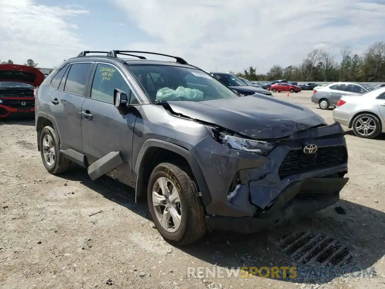 1 Photograph of a damaged car 2T3W1RFV6MW177703 TOYOTA RAV4 2021