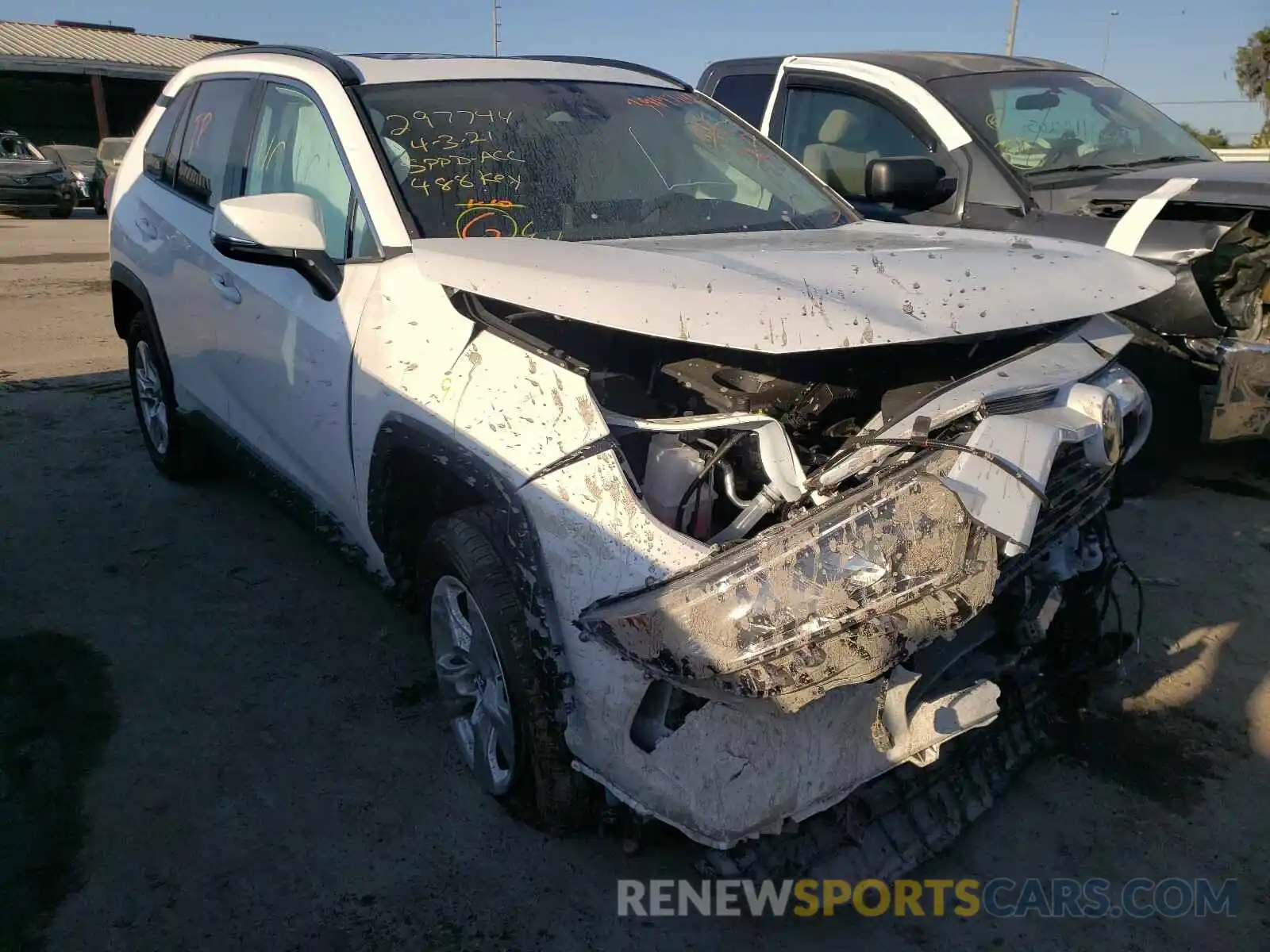 1 Photograph of a damaged car 2T3W1RFV7MC092080 TOYOTA RAV4 2021