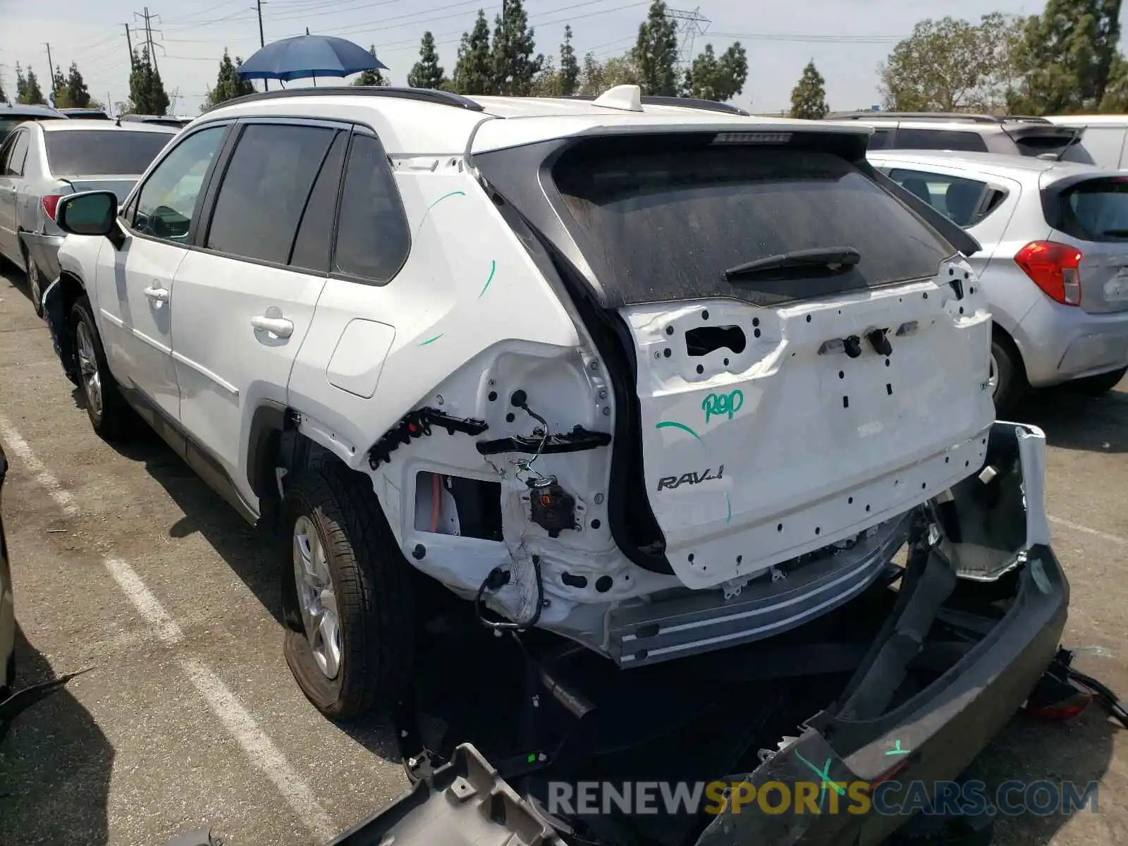 3 Photograph of a damaged car 2T3W1RFV7MC094783 TOYOTA RAV4 2021