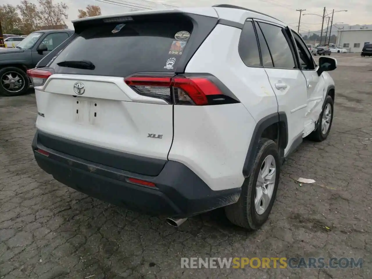 4 Photograph of a damaged car 2T3W1RFV7MC096761 TOYOTA RAV4 2021