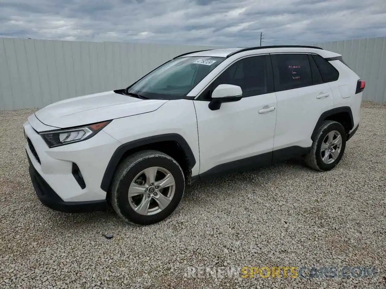 1 Photograph of a damaged car 2T3W1RFV7MC097814 TOYOTA RAV4 2021