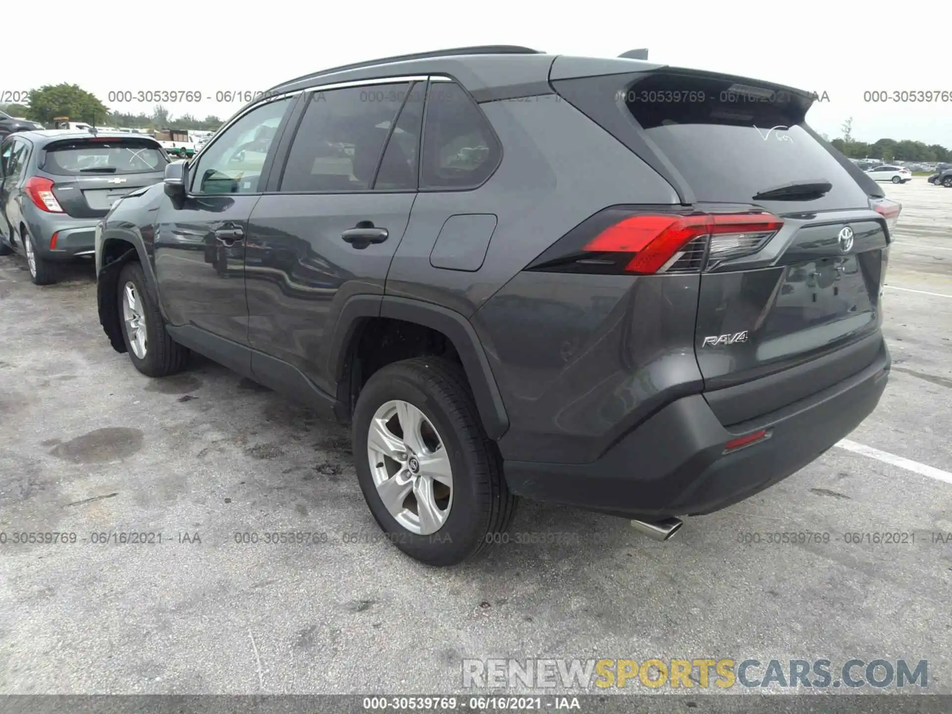 3 Photograph of a damaged car 2T3W1RFV7MC102560 TOYOTA RAV4 2021