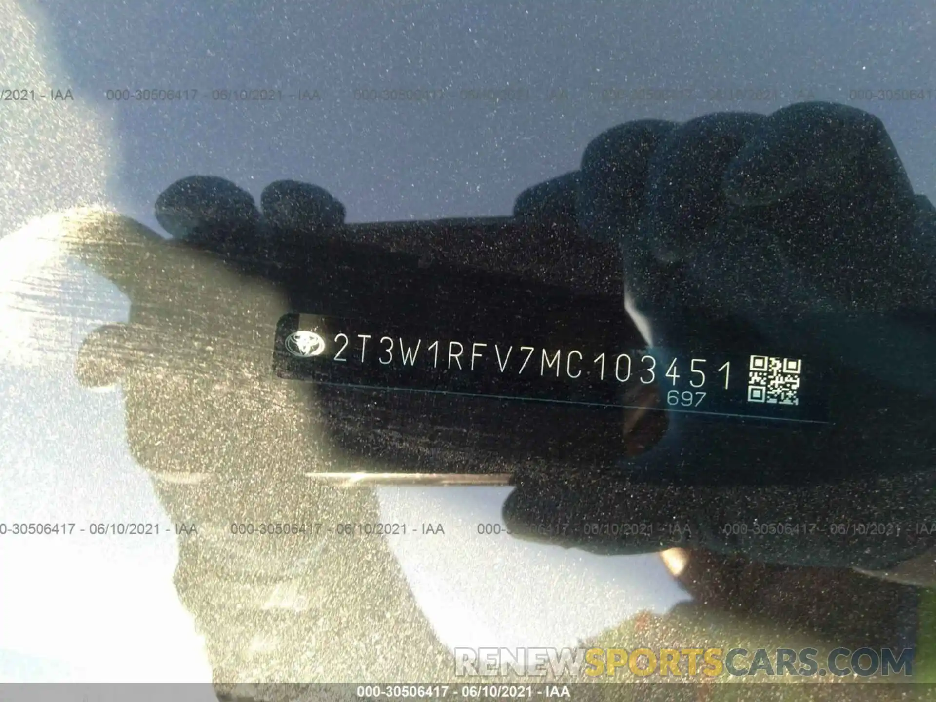 9 Photograph of a damaged car 2T3W1RFV7MC103451 TOYOTA RAV4 2021