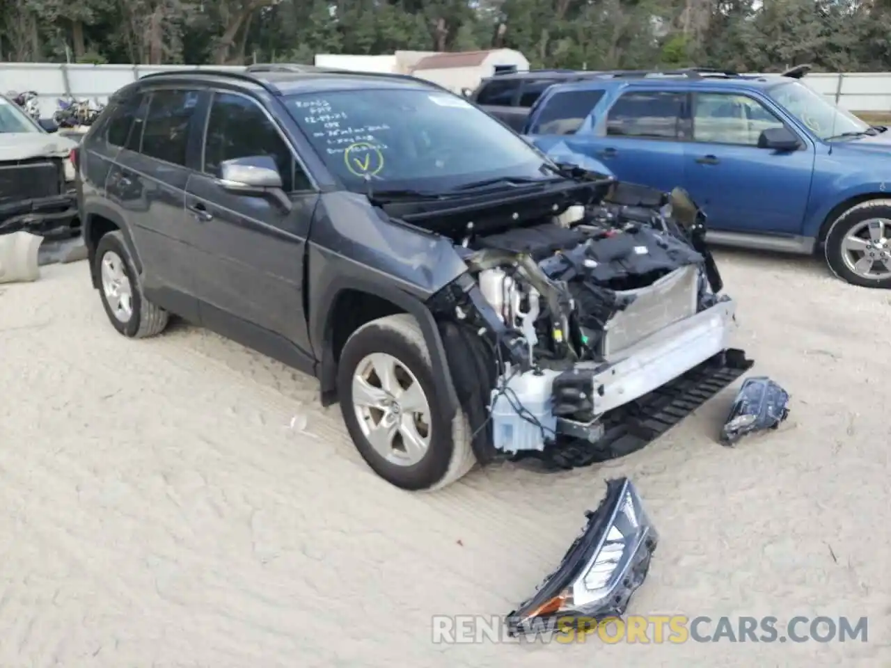 1 Photograph of a damaged car 2T3W1RFV7MC107547 TOYOTA RAV4 2021