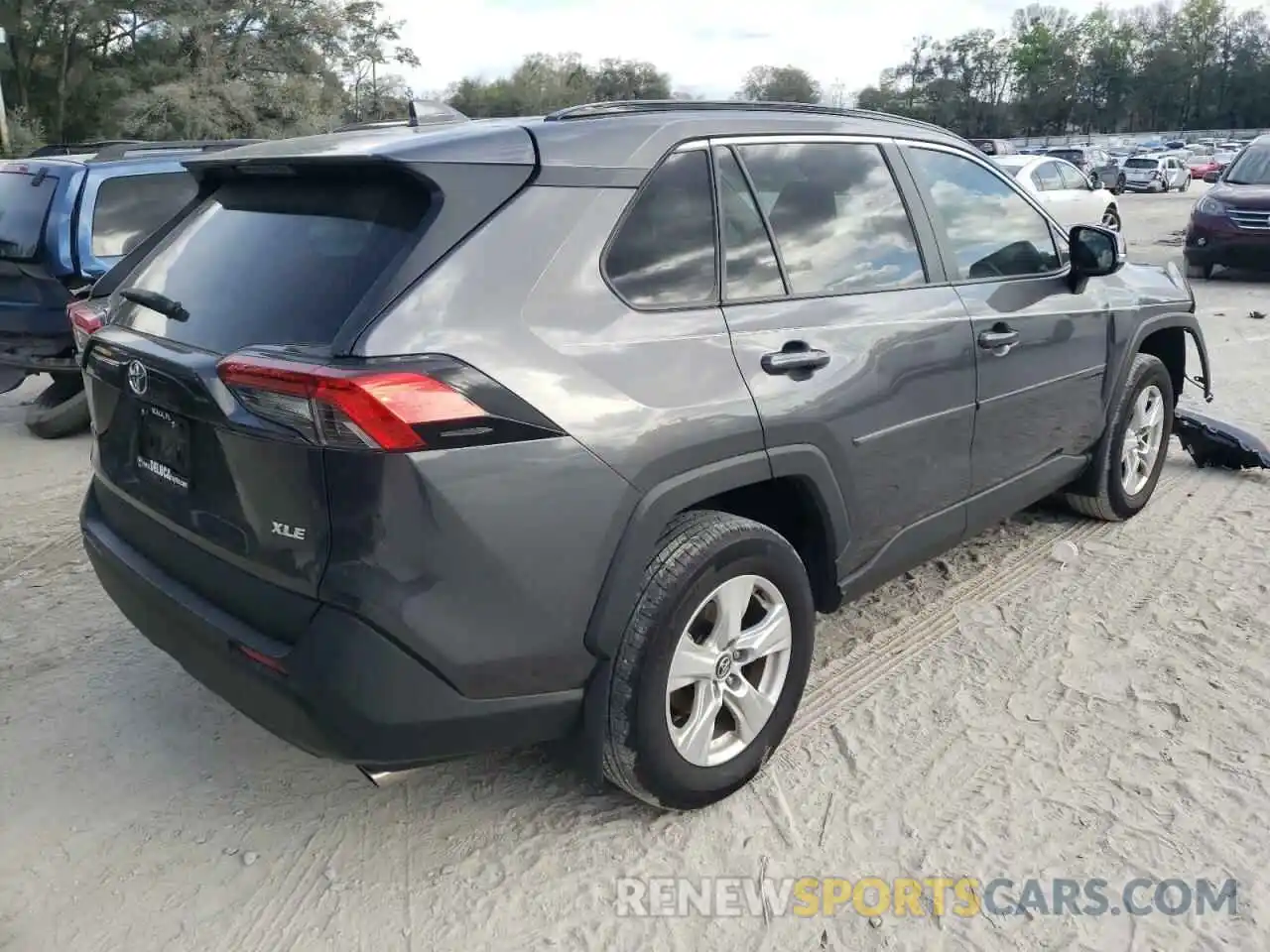 4 Photograph of a damaged car 2T3W1RFV7MC107547 TOYOTA RAV4 2021