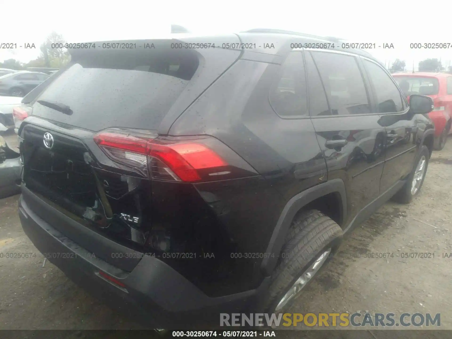 6 Photograph of a damaged car 2T3W1RFV7MC112327 TOYOTA RAV4 2021