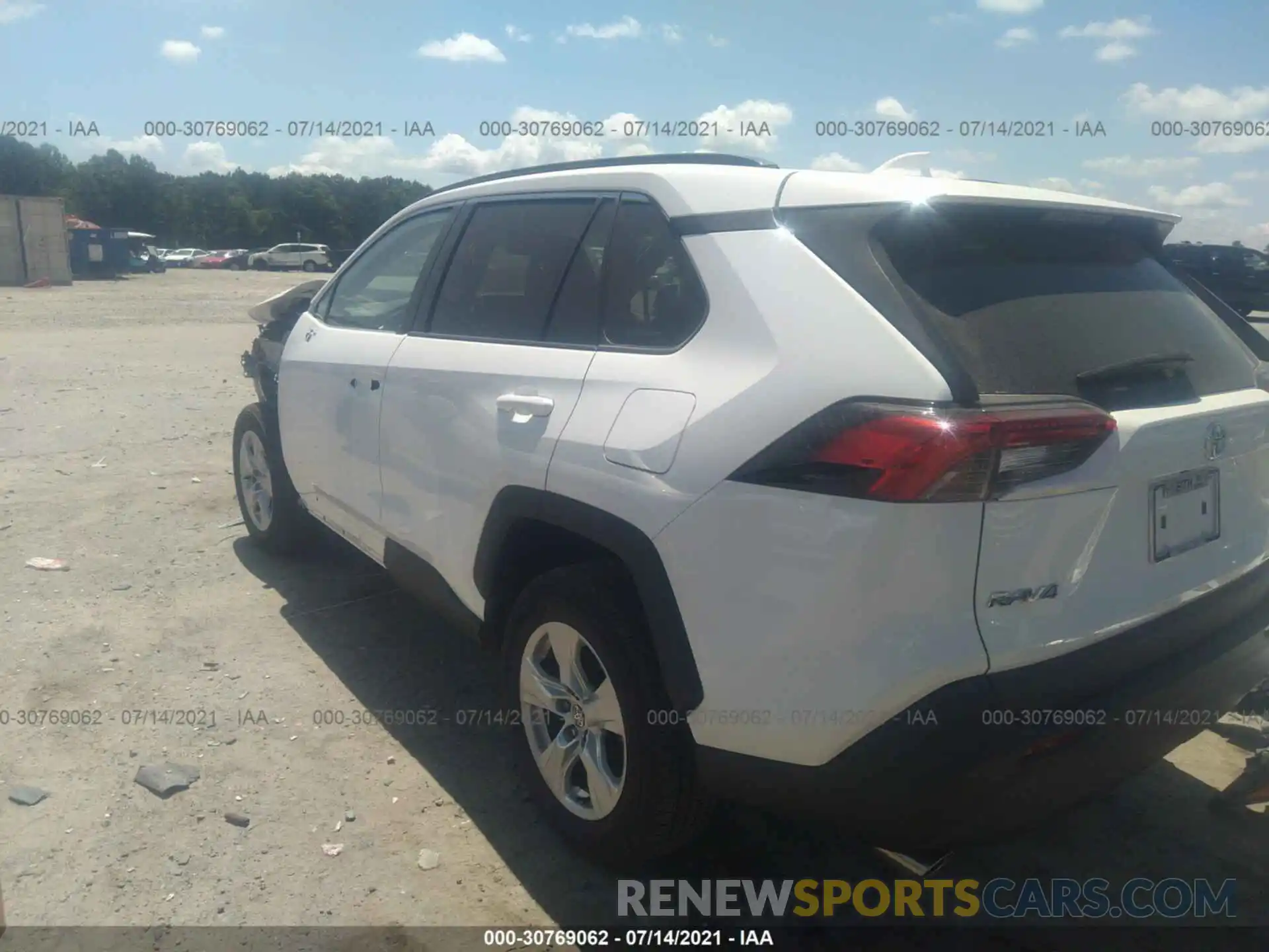 3 Photograph of a damaged car 2T3W1RFV7MC121559 TOYOTA RAV4 2021