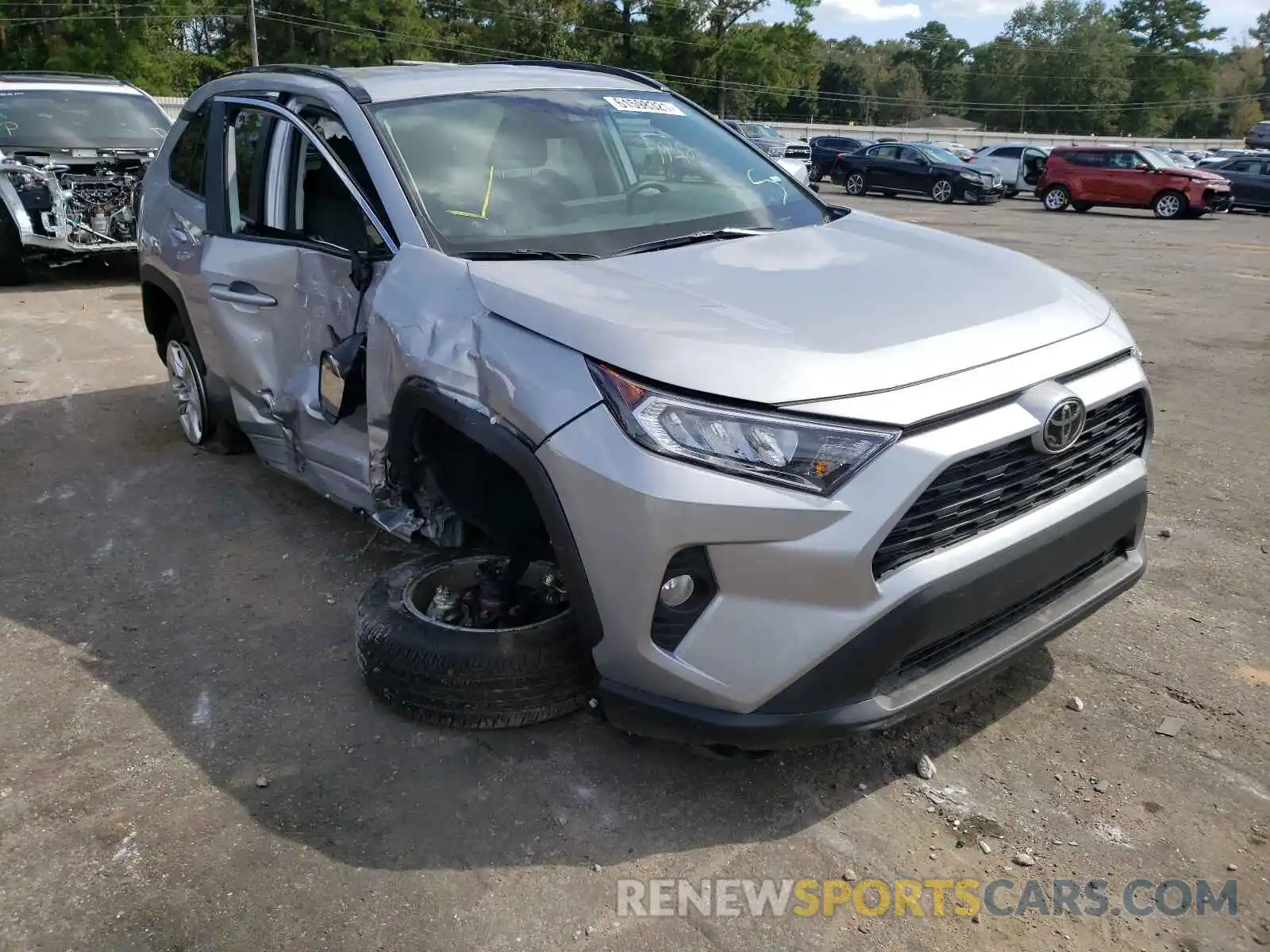 1 Photograph of a damaged car 2T3W1RFV7MC131864 TOYOTA RAV4 2021