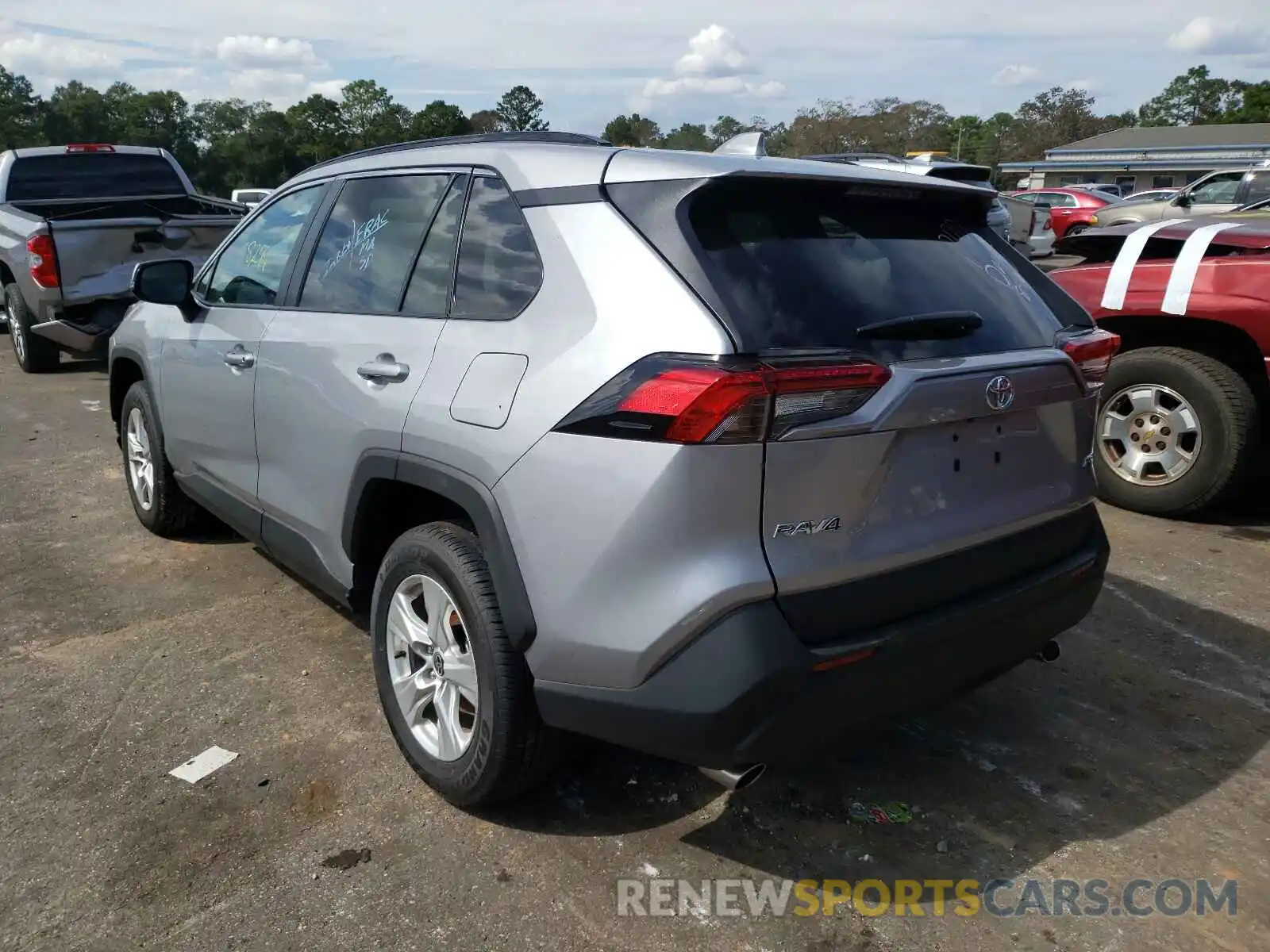 3 Photograph of a damaged car 2T3W1RFV7MC131864 TOYOTA RAV4 2021