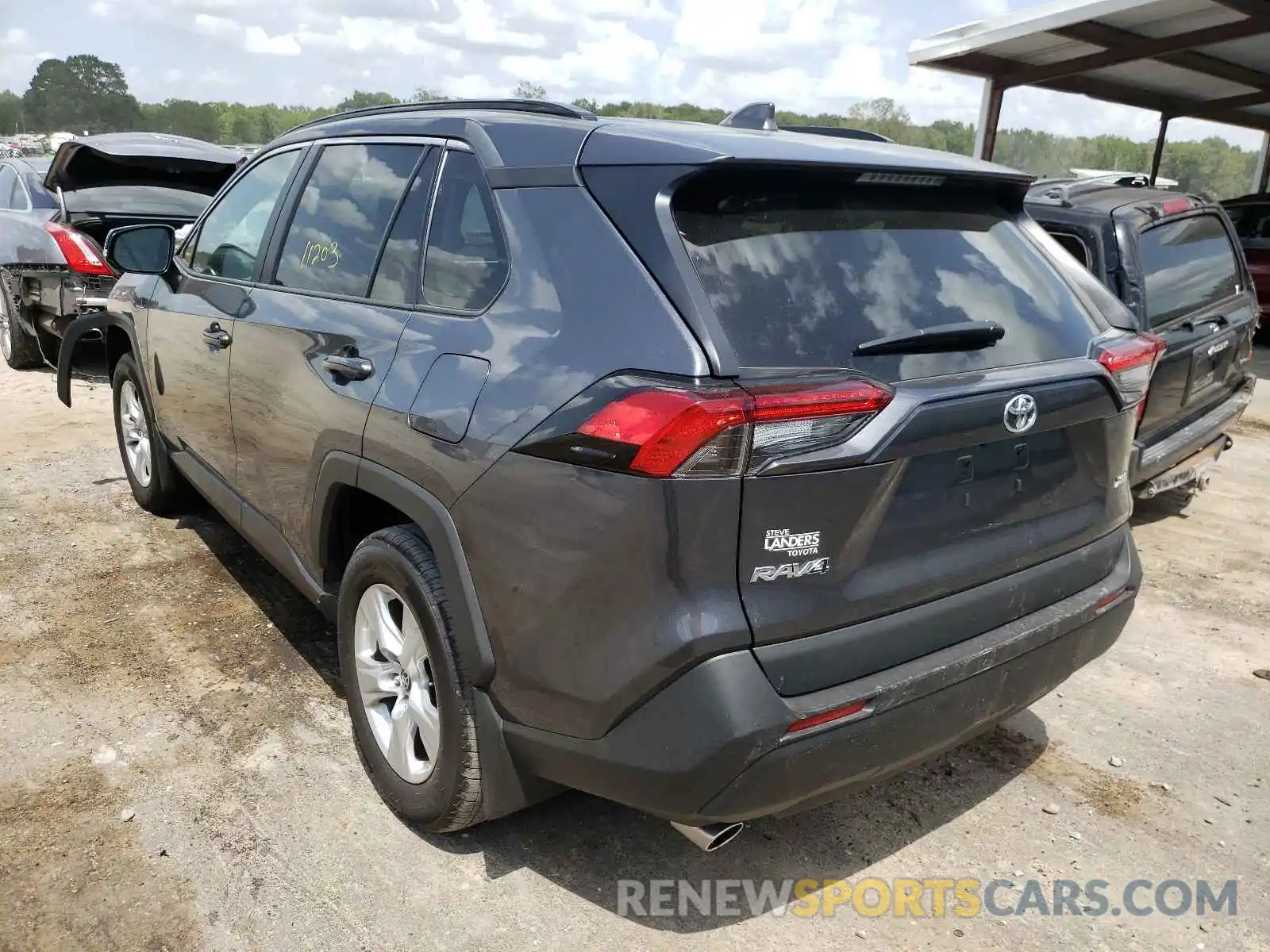 3 Photograph of a damaged car 2T3W1RFV7MC133341 TOYOTA RAV4 2021