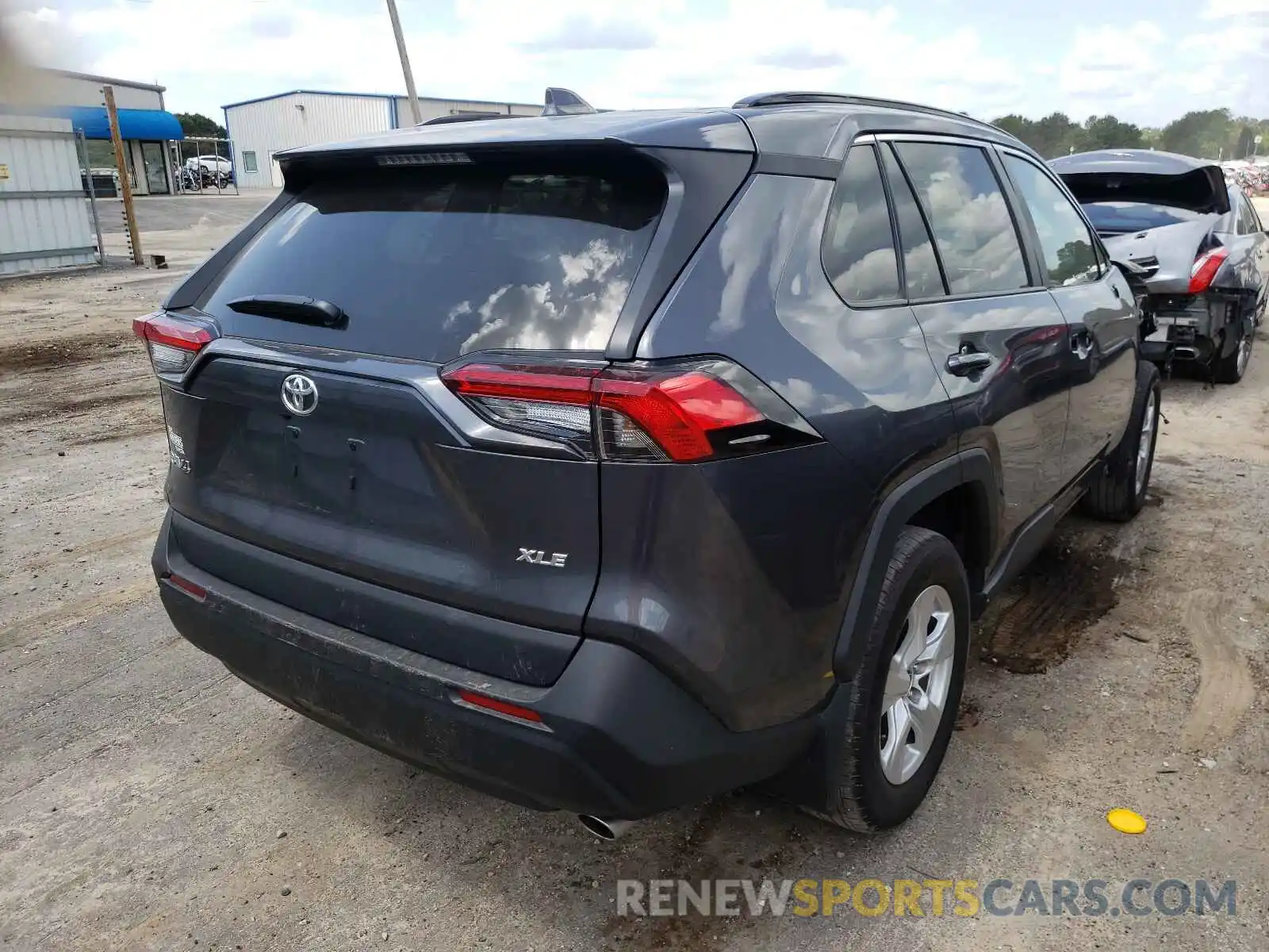 4 Photograph of a damaged car 2T3W1RFV7MC133341 TOYOTA RAV4 2021